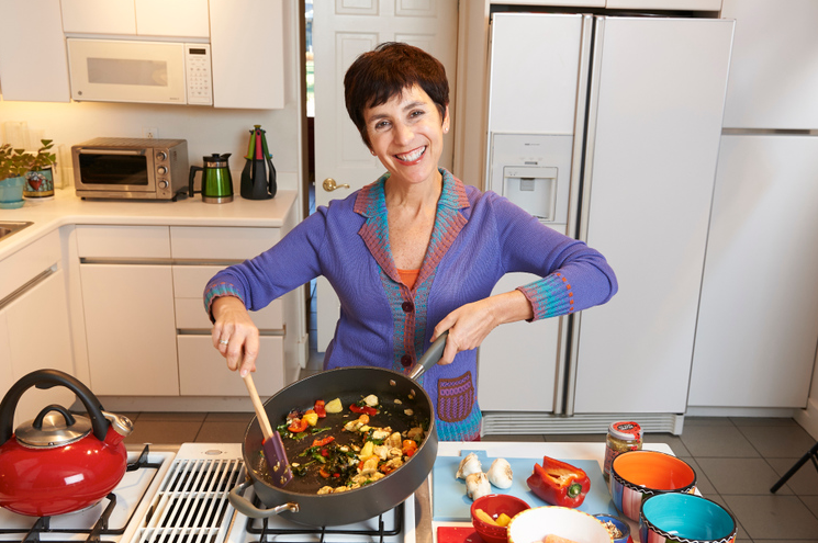 Leslie Kitchen.png
