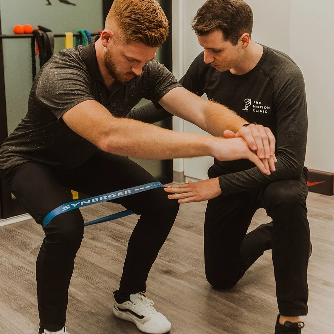 Movement Monday &ndash; Ski Season Prep ⛷️

Big White is opening soon! While a bit more snow needed, now&rsquo;s the perfect time to start prepping. Skiing places significant stress on the knees, and research shows that just 10&ndash;15 minutes of ta