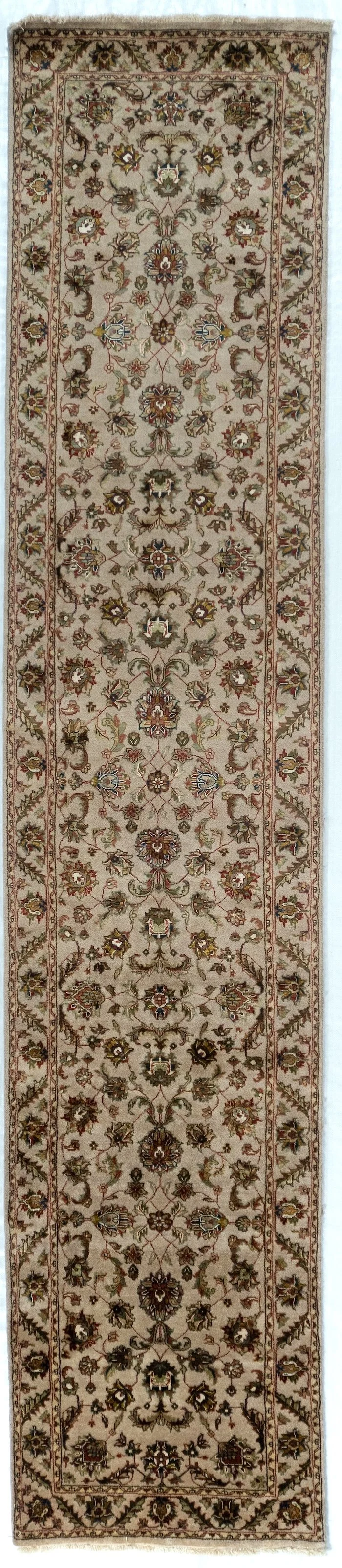 2'5"x11'8" Tabriz, Classic