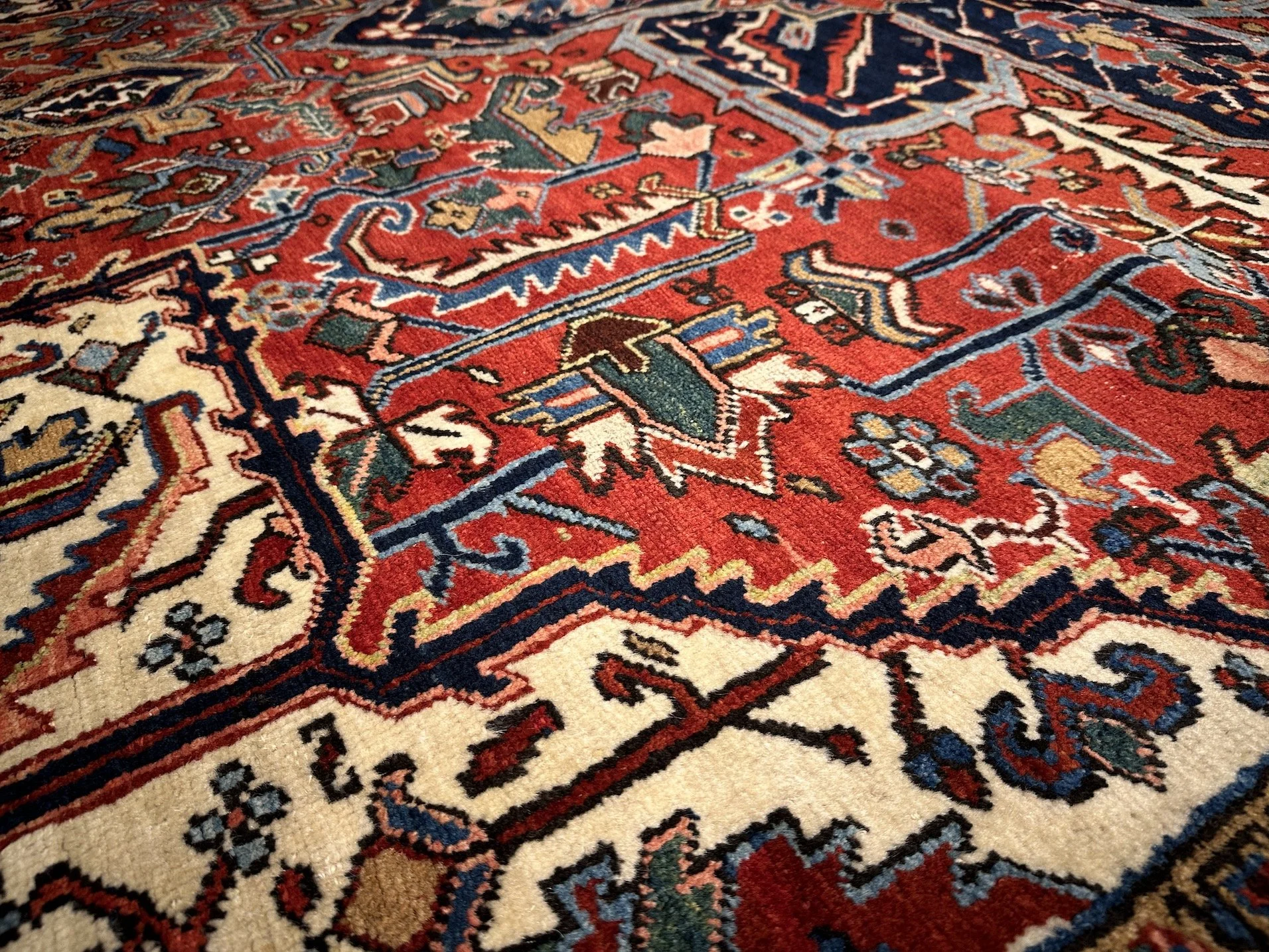 9'X12' Heriz, Antique — Antique