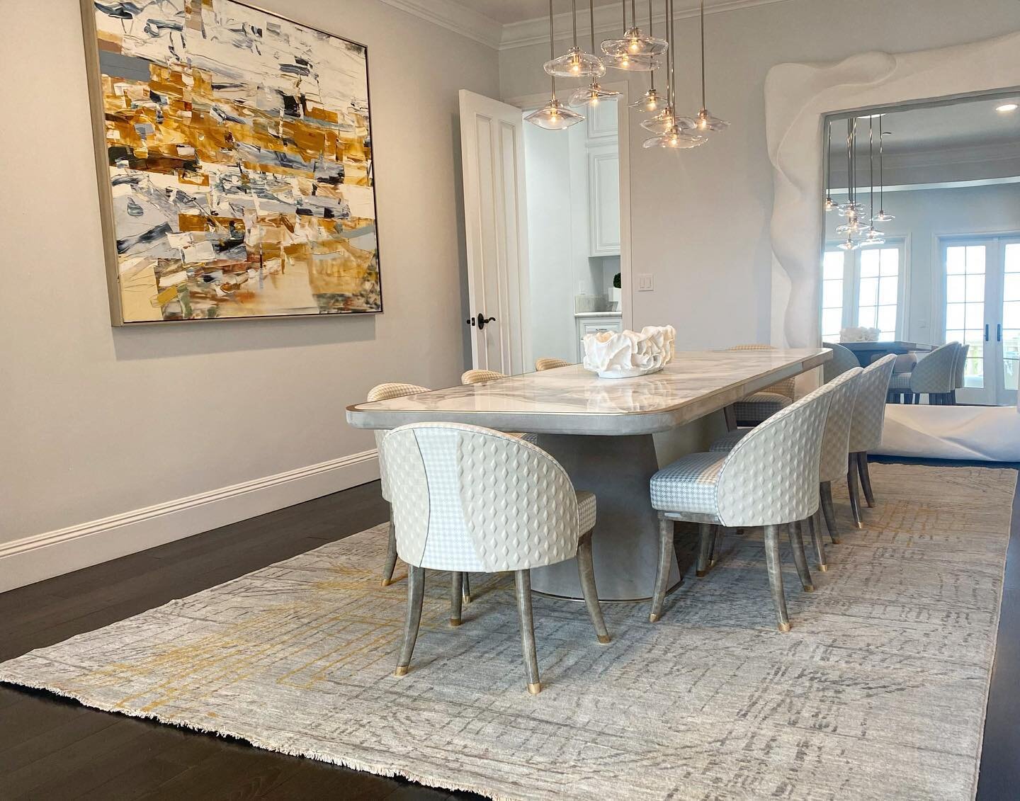 A finely hand crafted modern Afghan rug, made in a custom size for our client&rsquo;s beautiful dinning space! 

#serapiruggallery #design #interiors #homedecor #interiordesign #handknottedrugs #handmaderugs #textiles #luxuryinteriors #interiorismo #