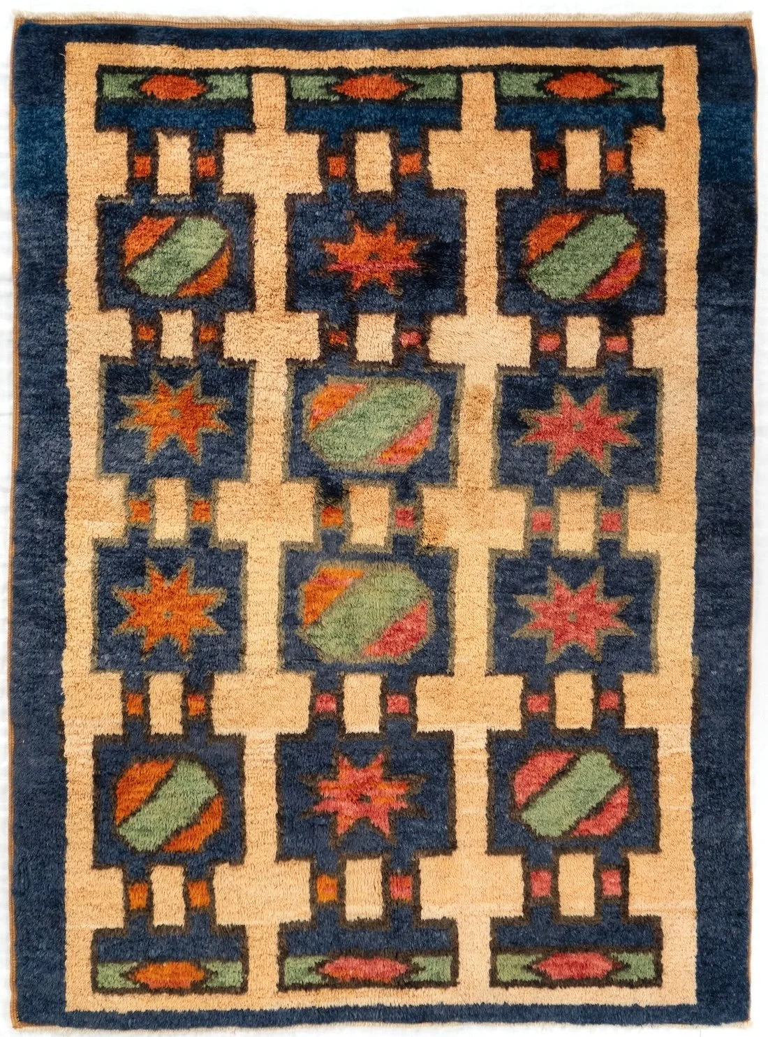 4'9"x6'3" Gabbeh, Transitional