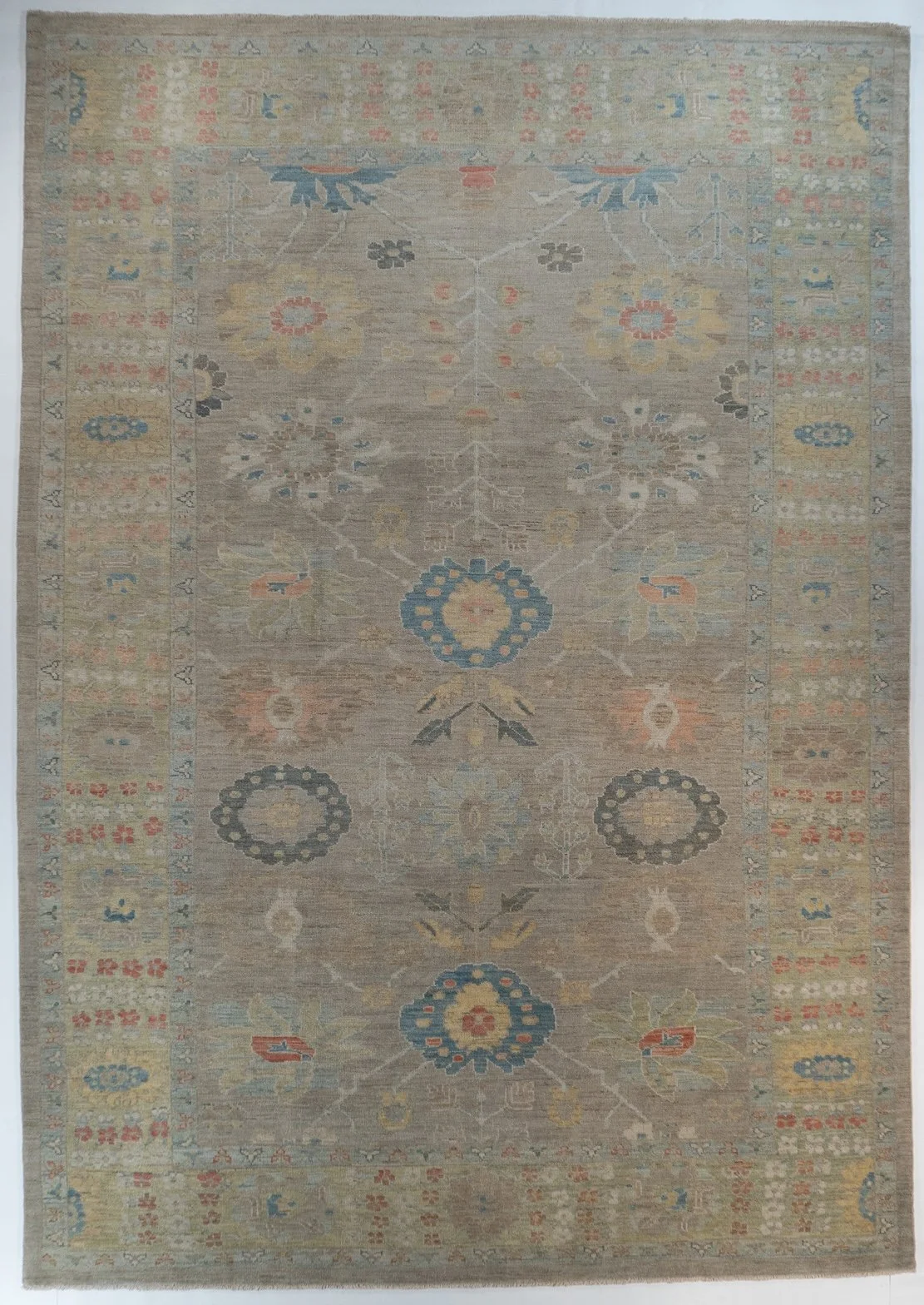8'9"x12'5" Sultanabad, Classic