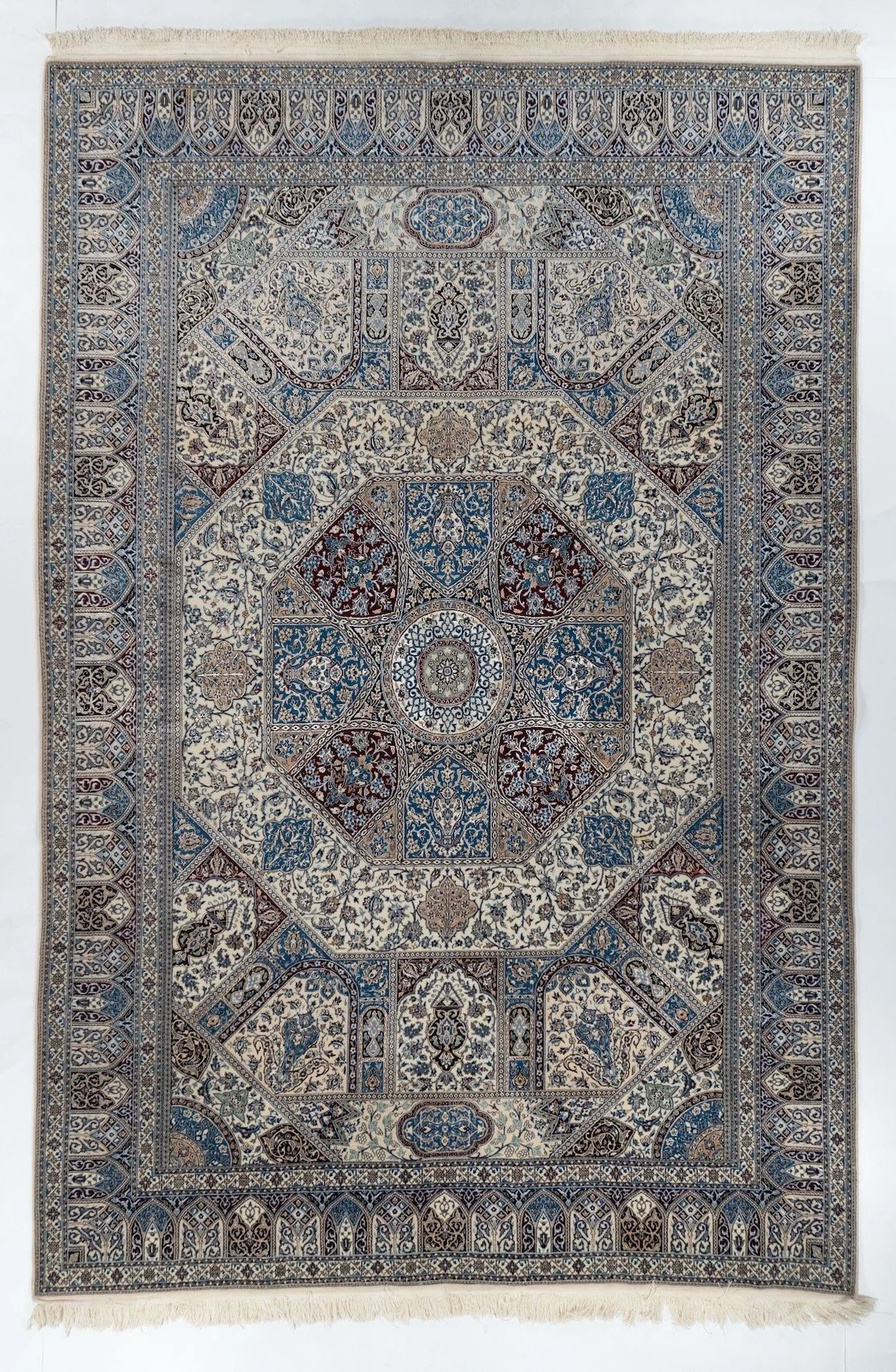 6'10"x10'4" Naein, Classic