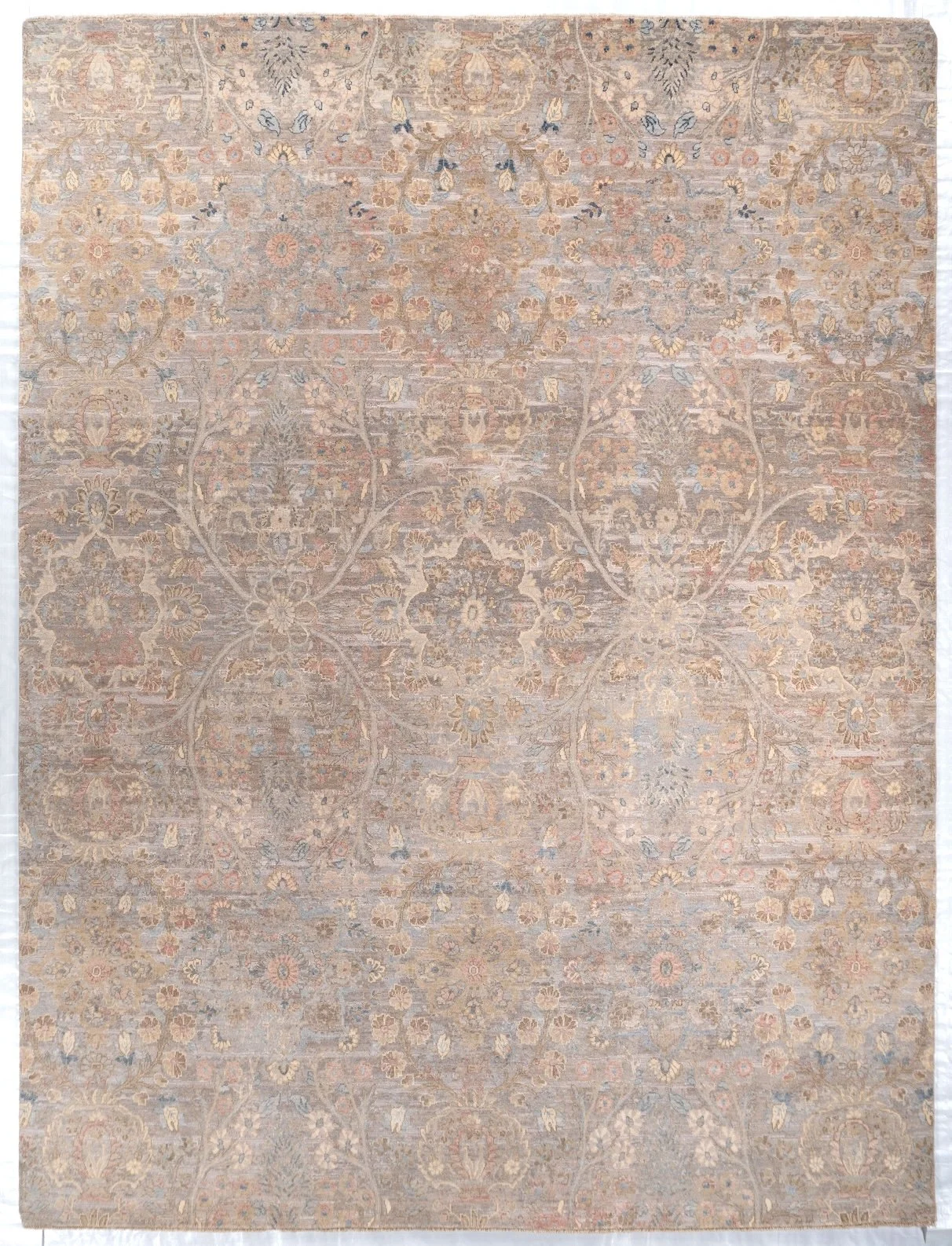 7'11"x10'3" Heritage, Transitional