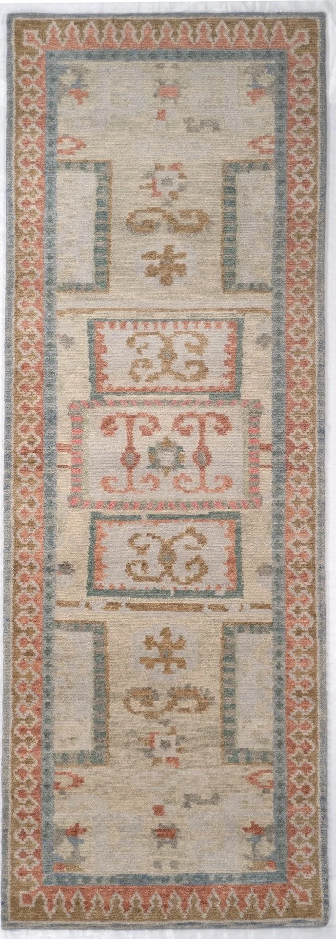 2'7"x8' Mitra, Transitional