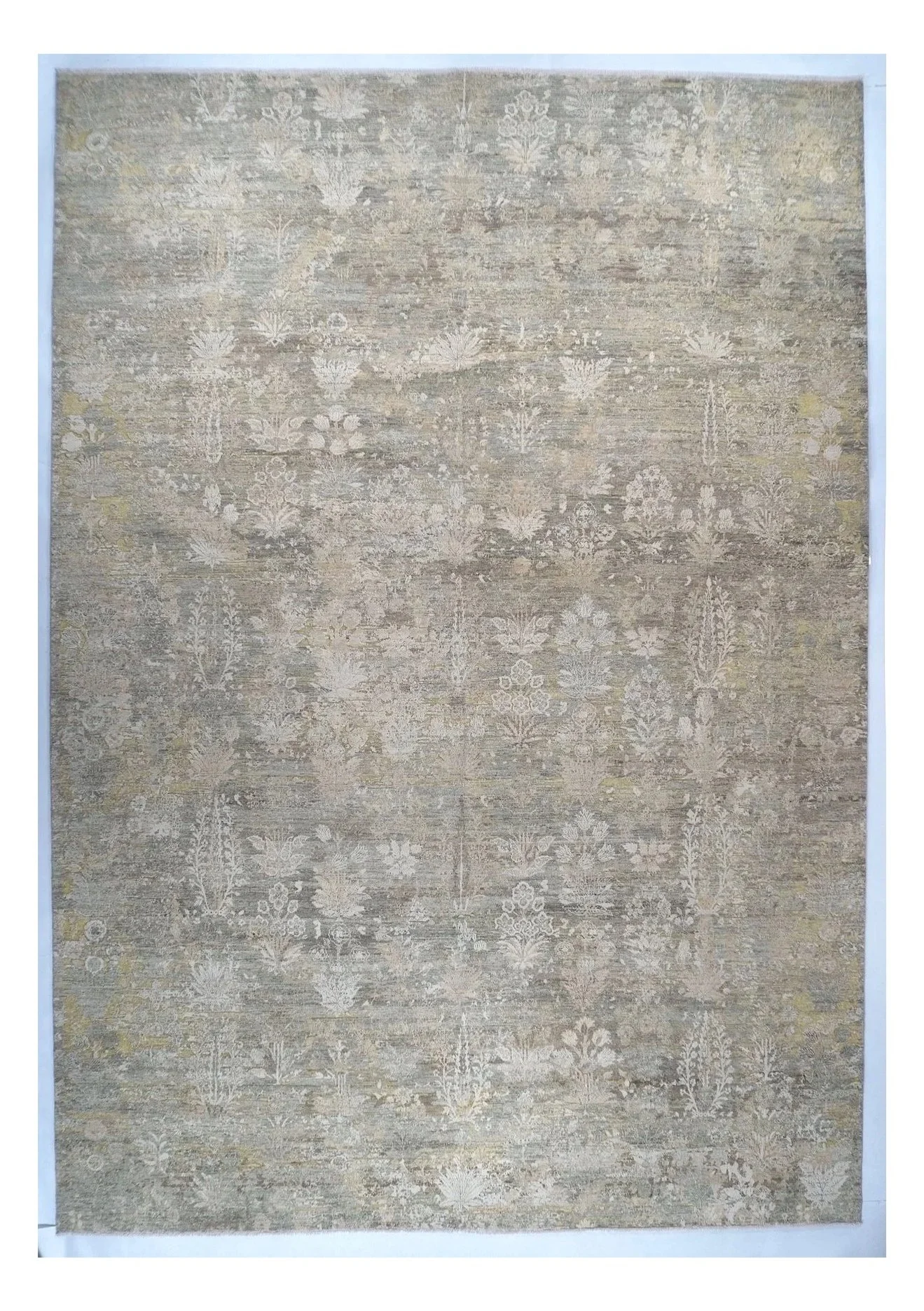10'1"x14'4" Eram, Transitional