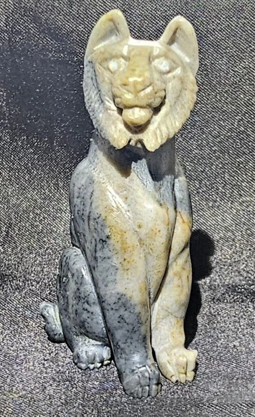 Picasso Marble Sitting Bobcat with Opal eyes