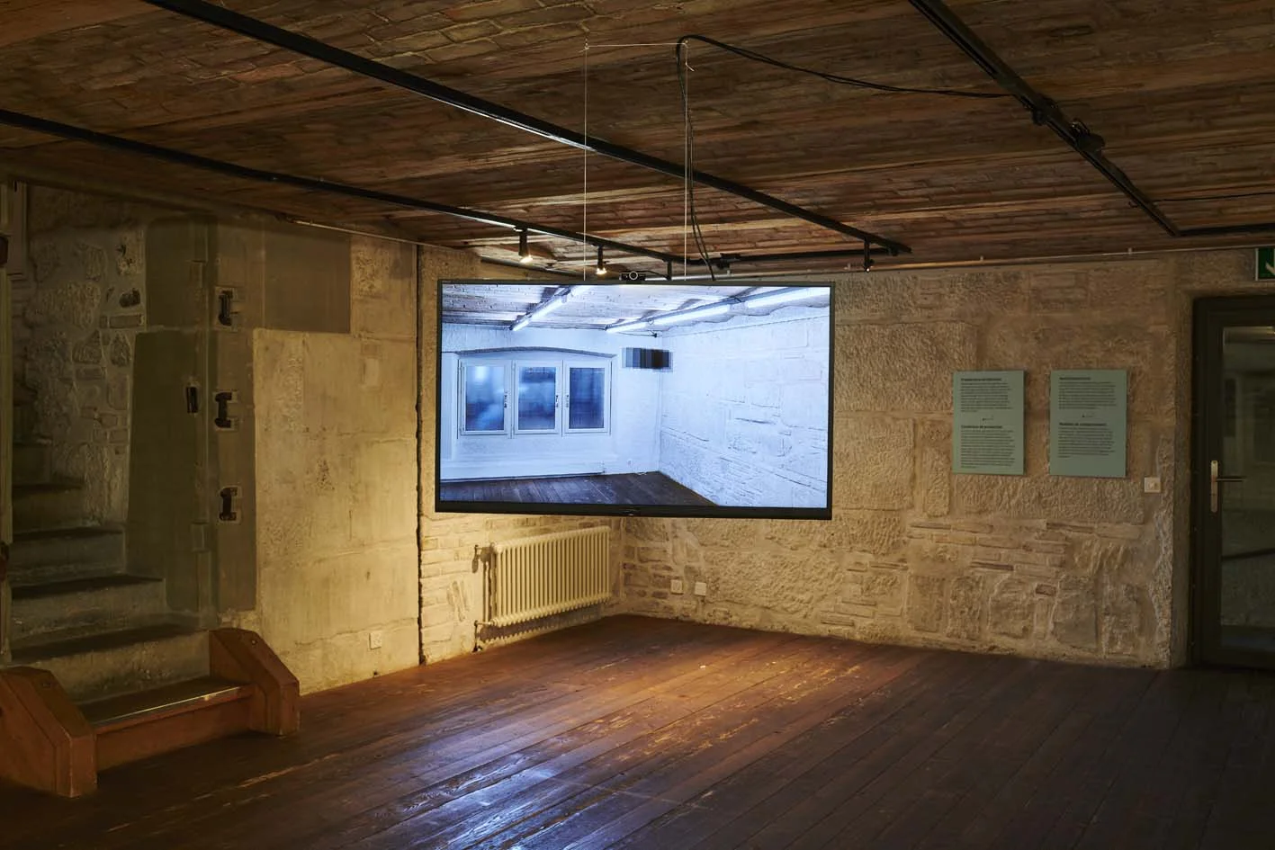 Yvon Chabrowski & Nicolás Rupcich, Faces , 2018, closed-circuit Installation mit Screen, Kamera und Computer Courtesy the artists, Foto: Dominique Uldry