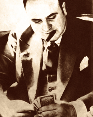 Capone plays cards on his way to Alcatraz.jpg