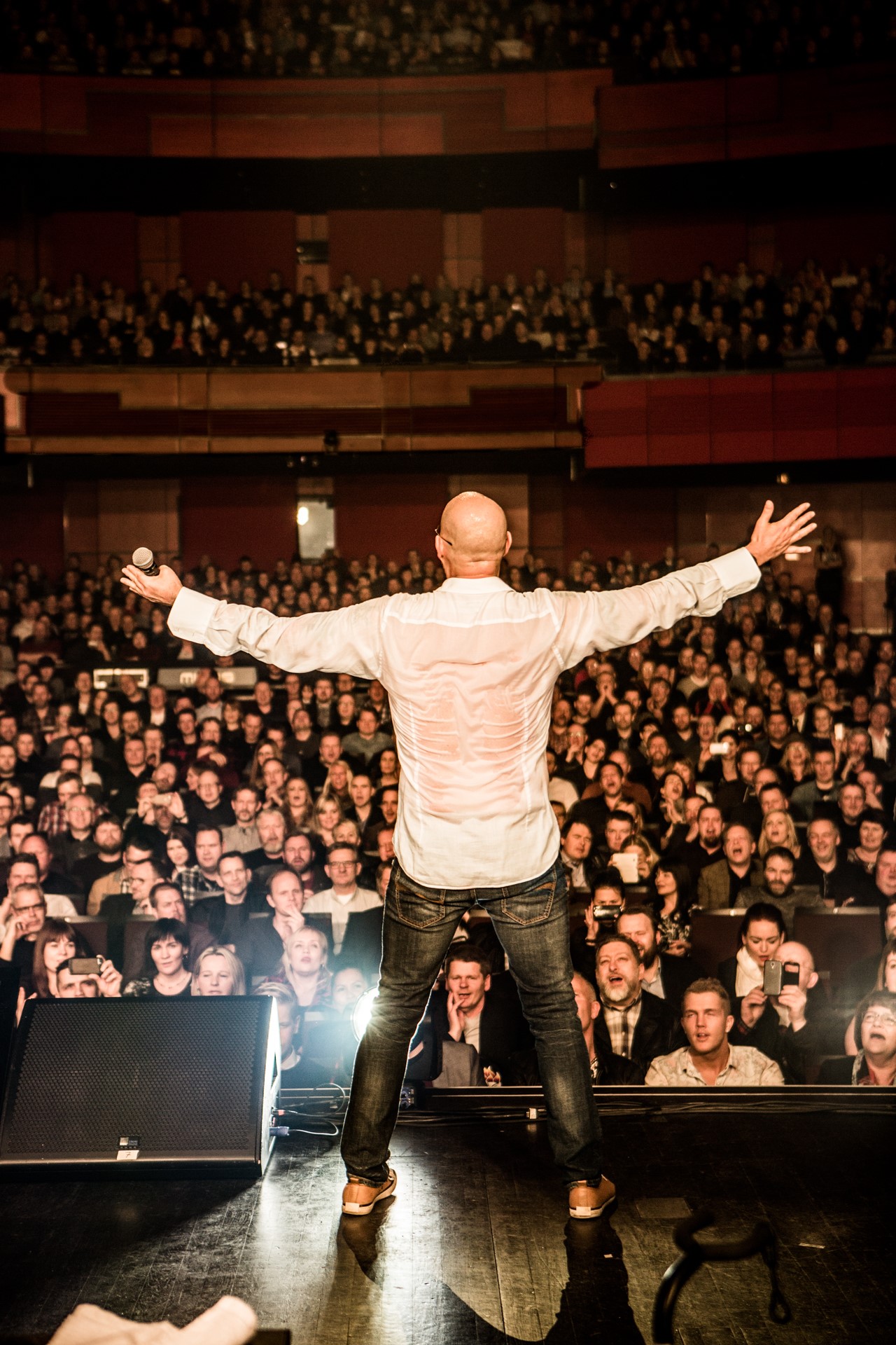 Bubbi on stage at Harpa Concert Hall