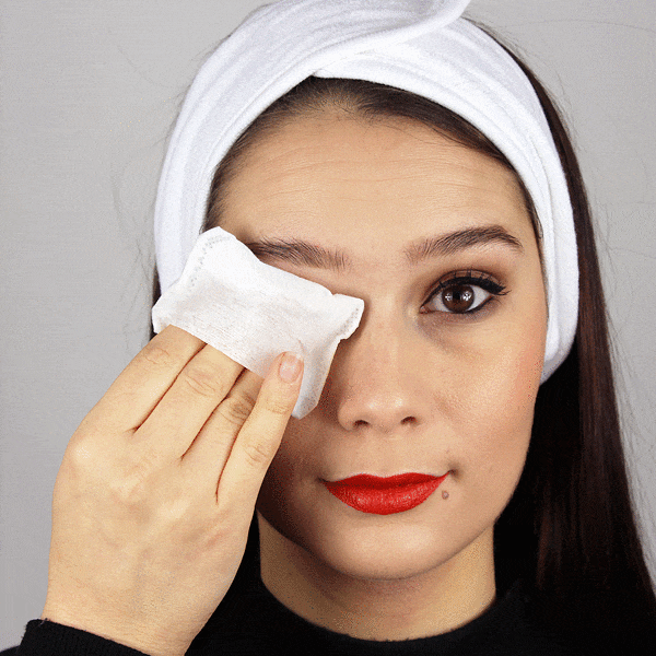 Makeup-Removal-Gif-Massively-Optimised.gif