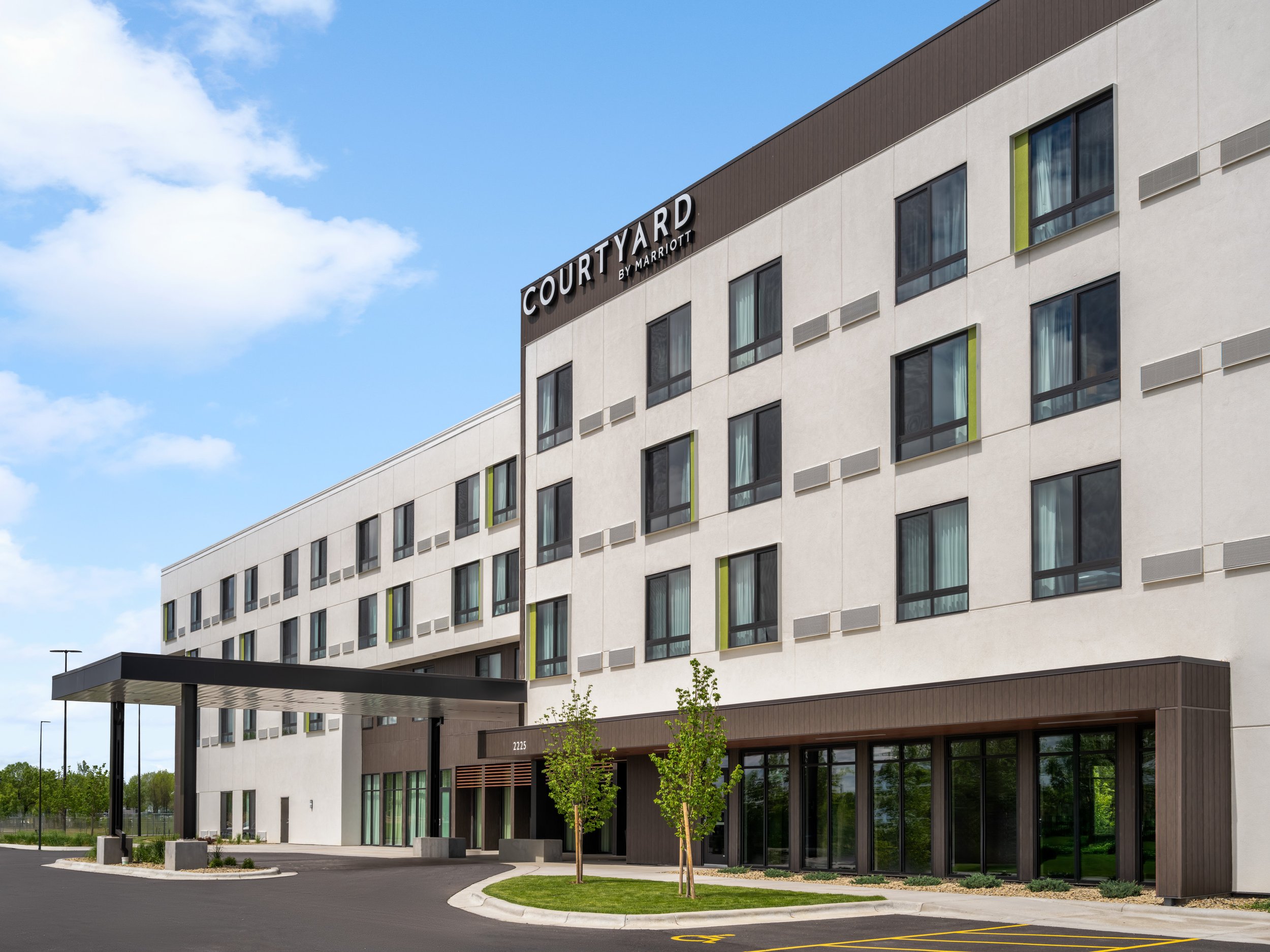 courtyard billings exterior day.jpg