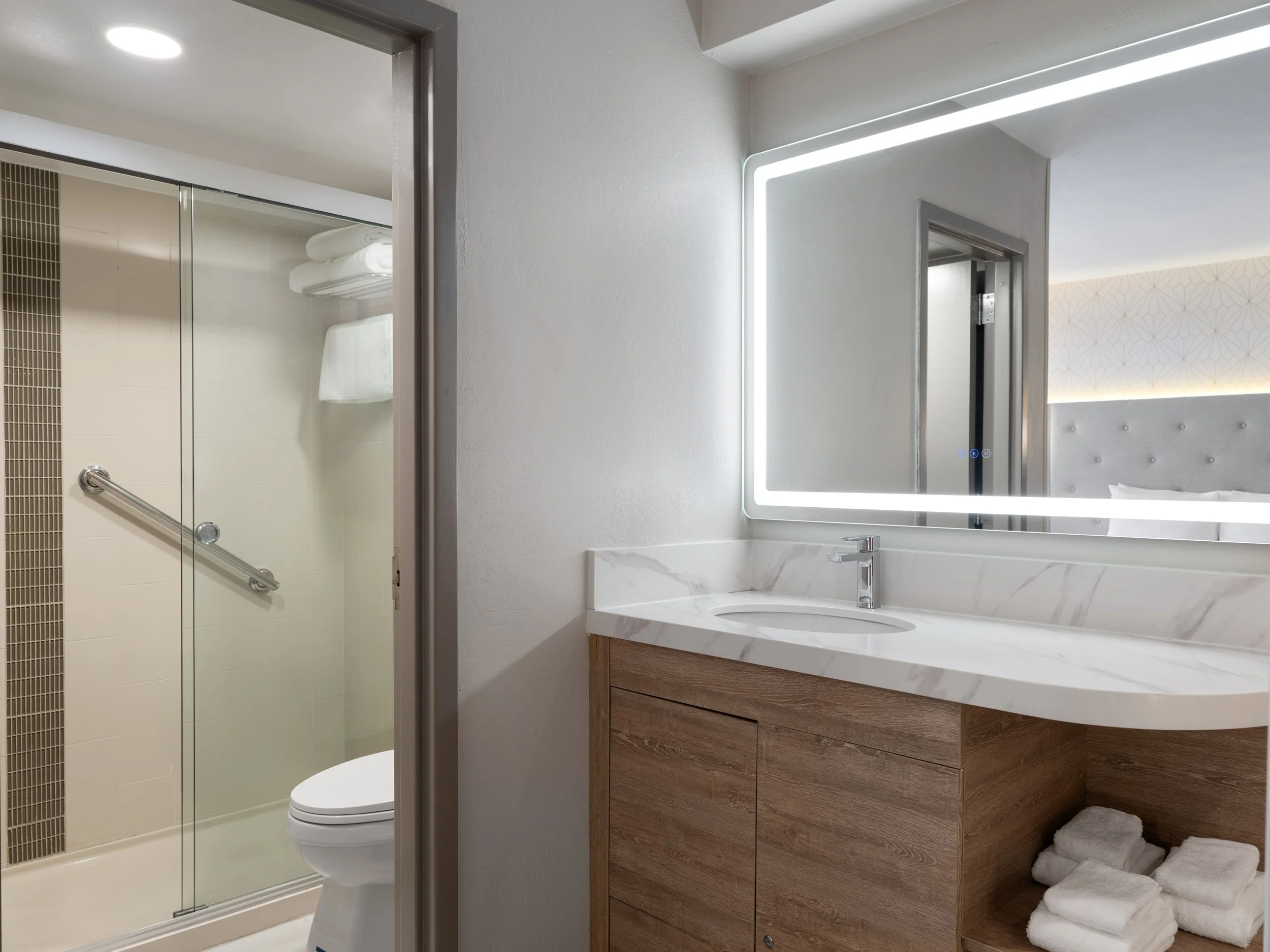 mkczm hyatt place rm603 hflk 2.jpg