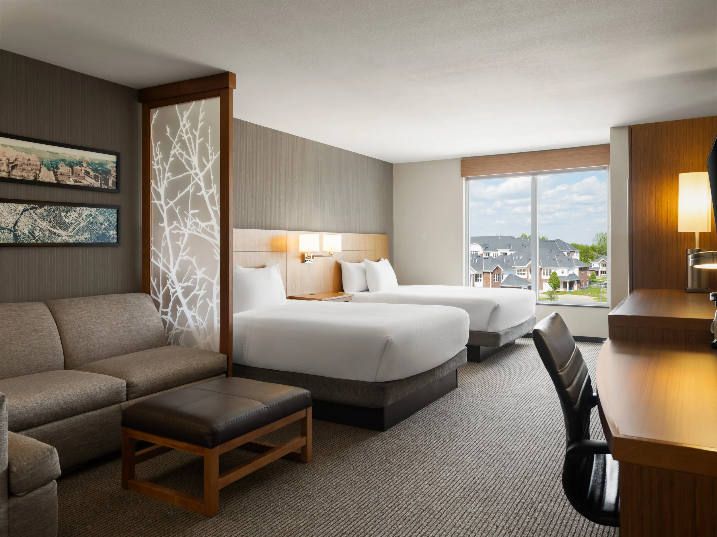 dsmzw hyatt place west des moines rm404 hflq 1.jpg