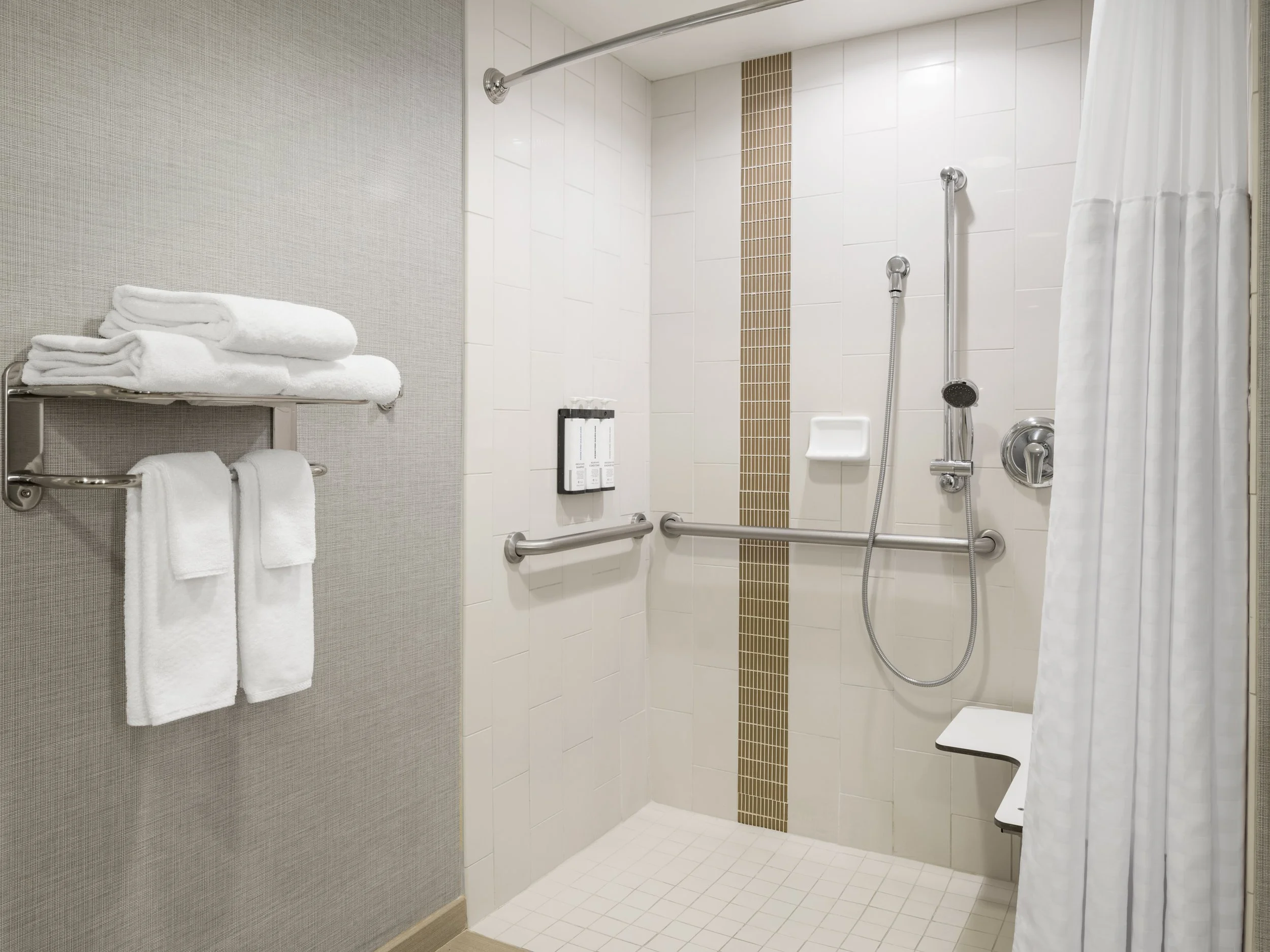 slczc hyatt place salt lake city rm201 ada shower.jpg