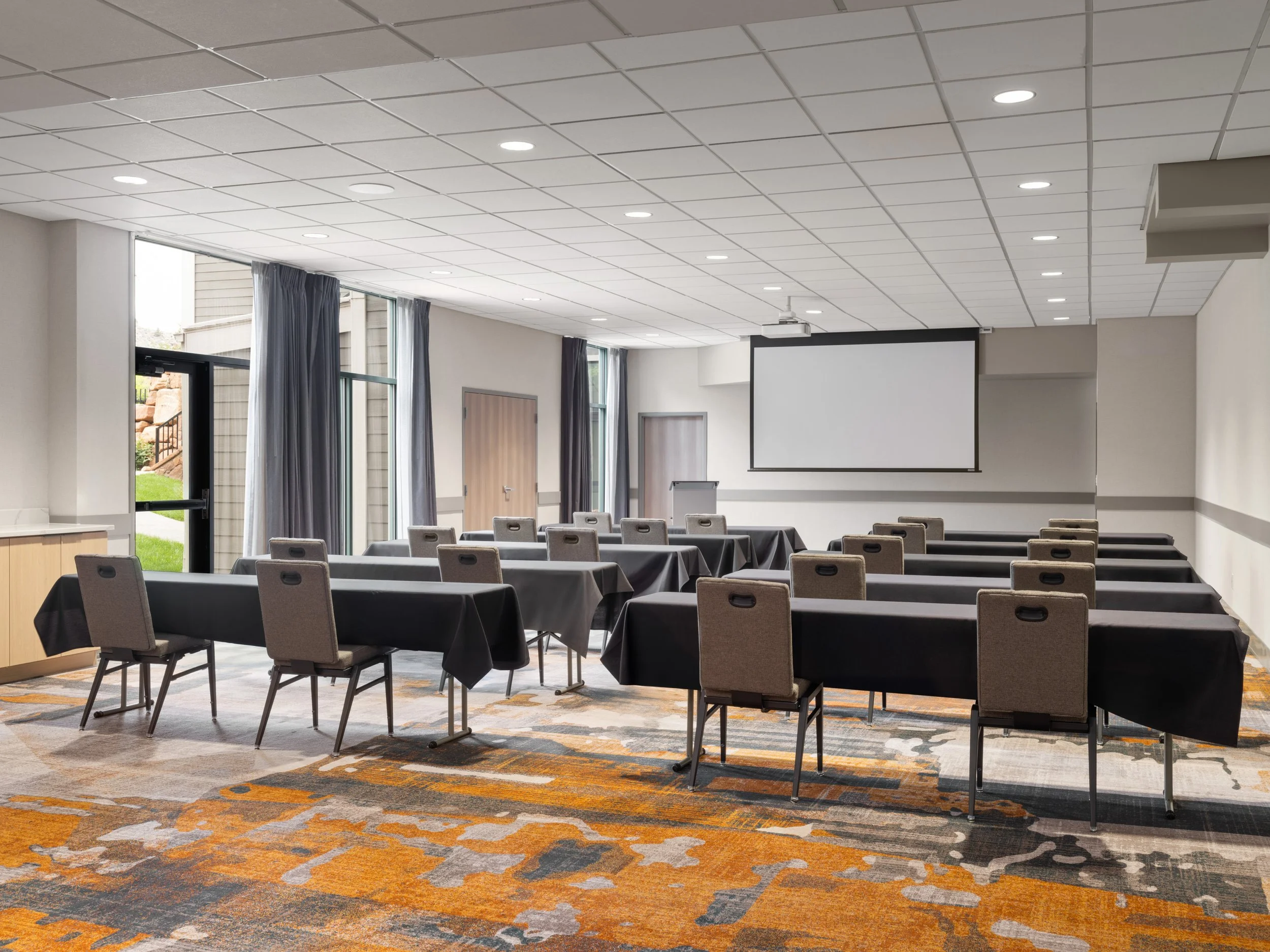 sguzz hyatt place springdale zion meeting space classroom.jpg