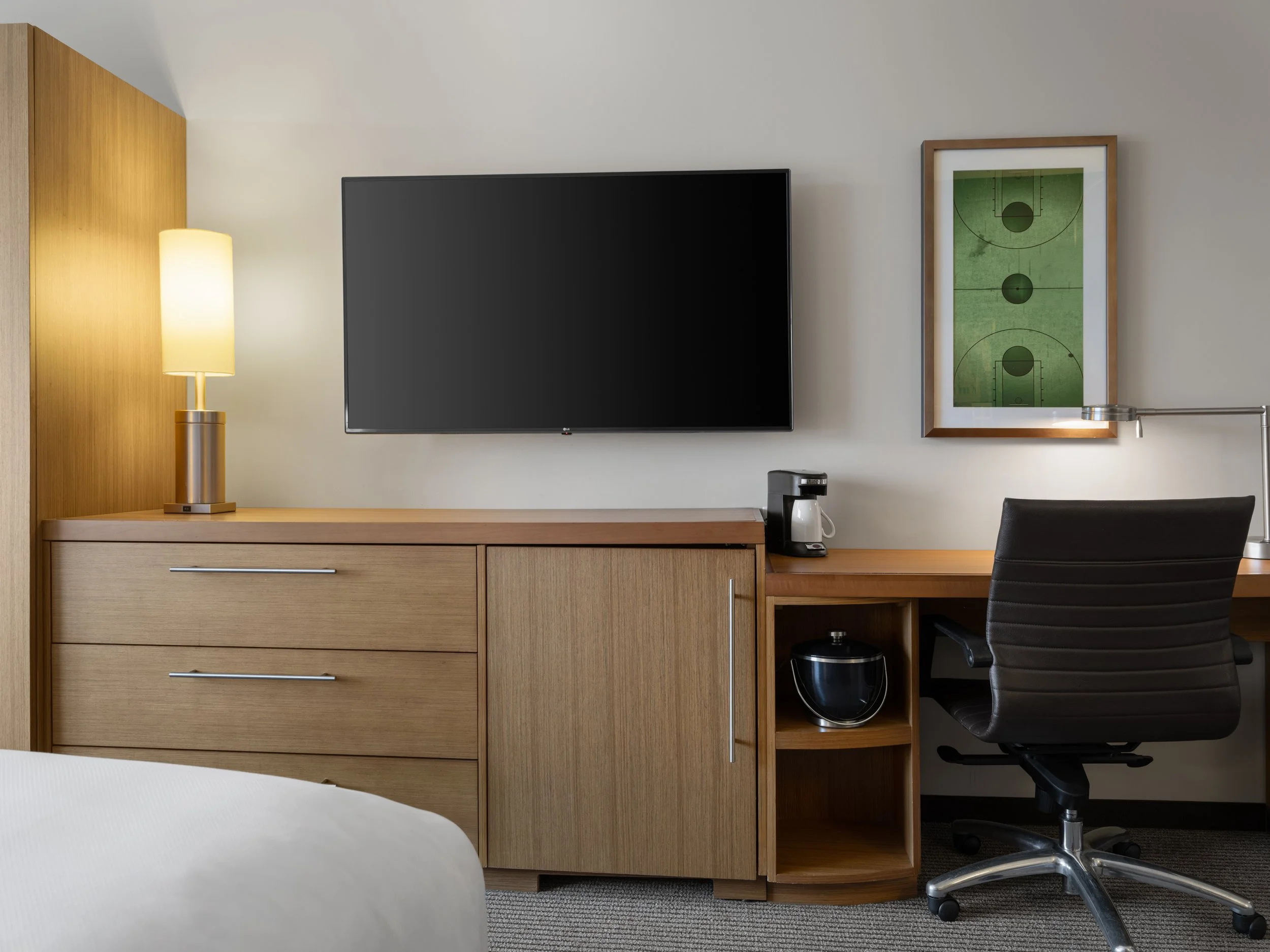 mkezd hyatt place milwaukee rm618 quen 3.jpg