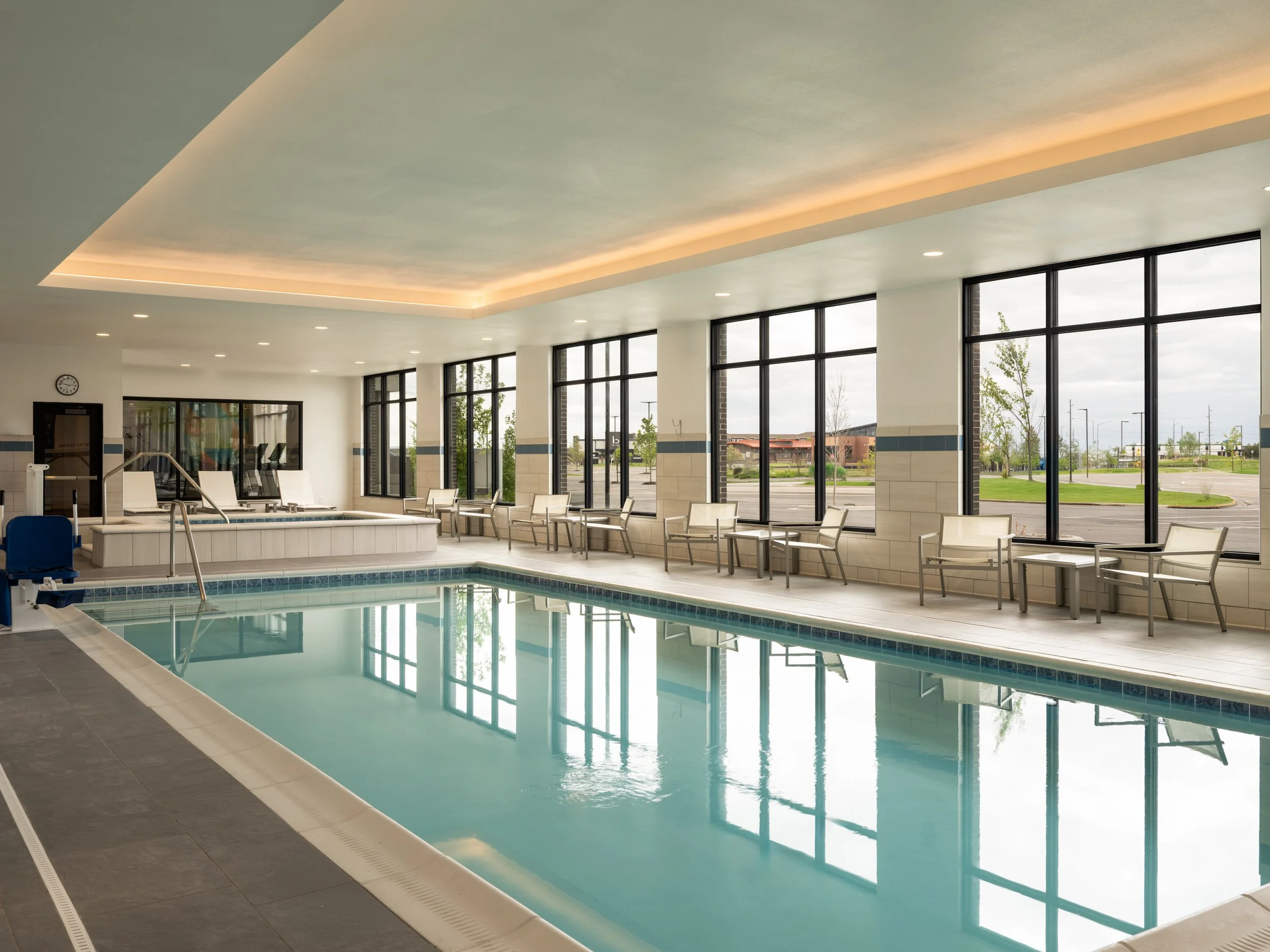 bilzb hyatt place billings pool.jpg