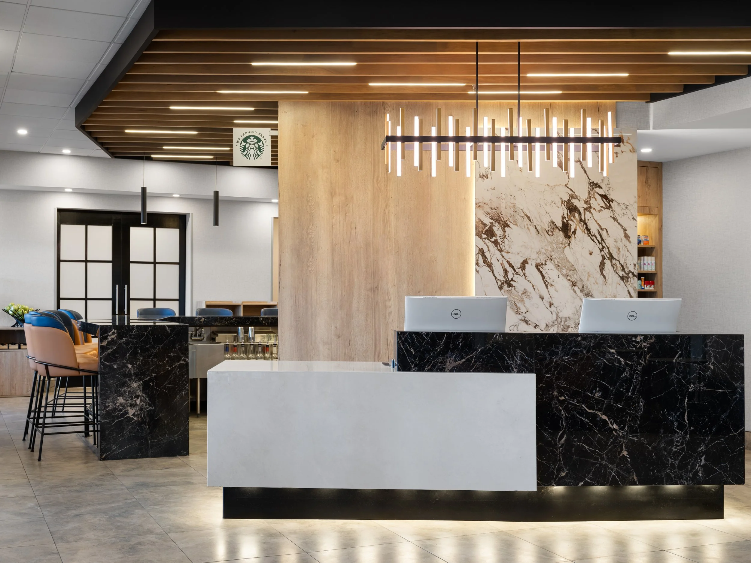 mkczm hyatt place front desk 1.jpg