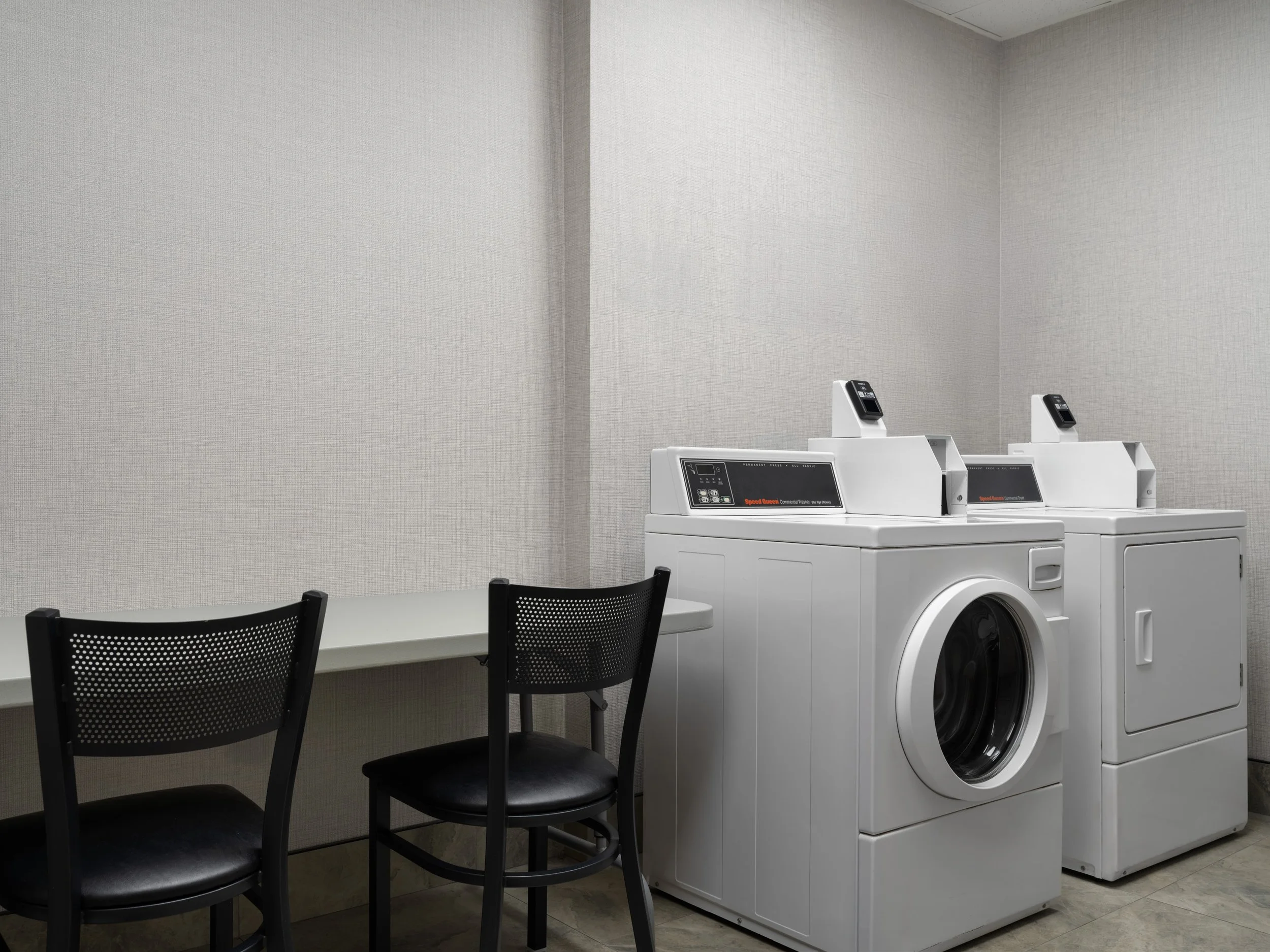 mkczm hyatt place guest laundry.jpg
