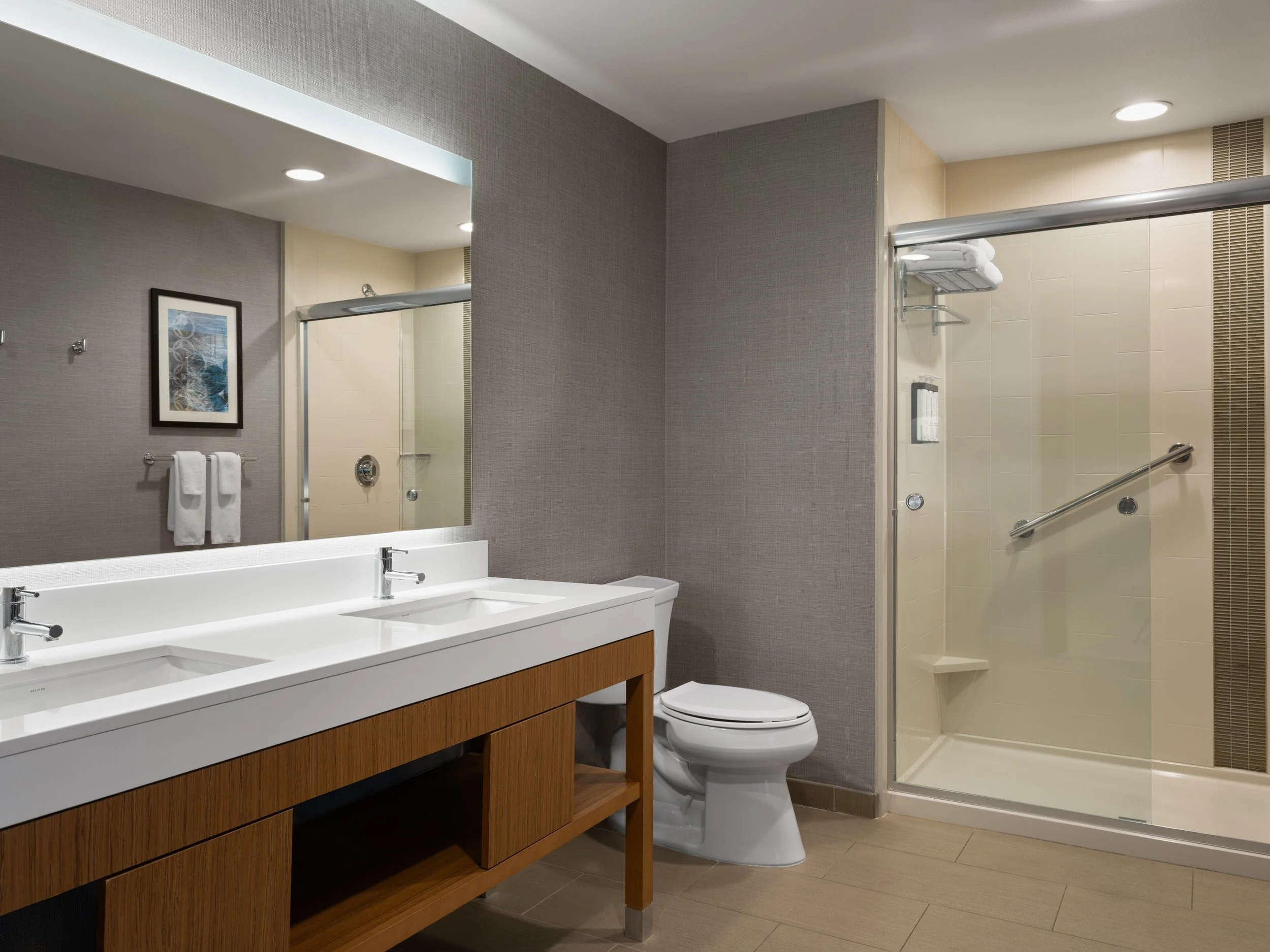 dsmzw hyatt place west des moines rm440 asks 8.jpg
