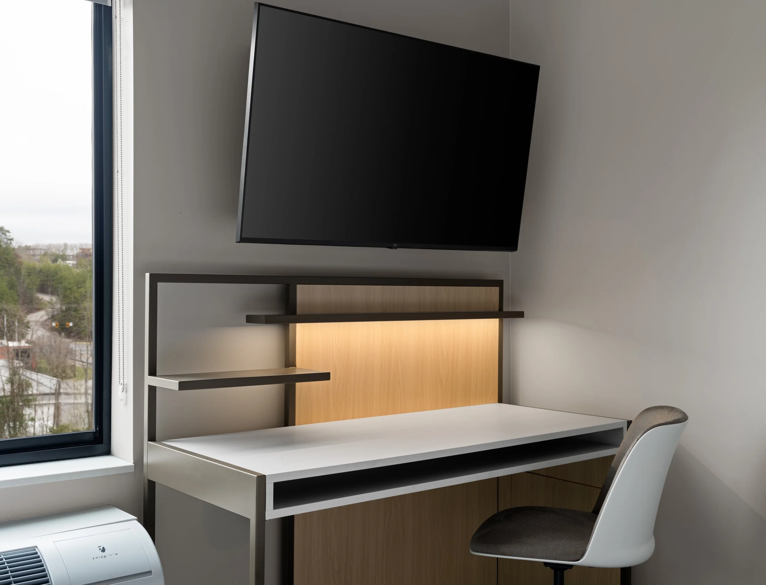 lexct towneplace suites corbin rm325 workspace.jpg