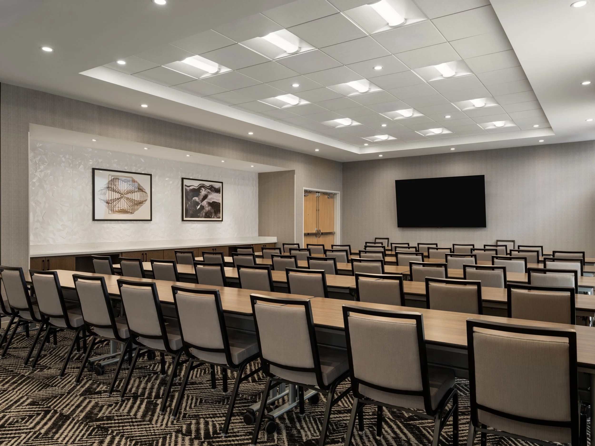 bilzb hyatt place billings ironwood meeting room.jpg