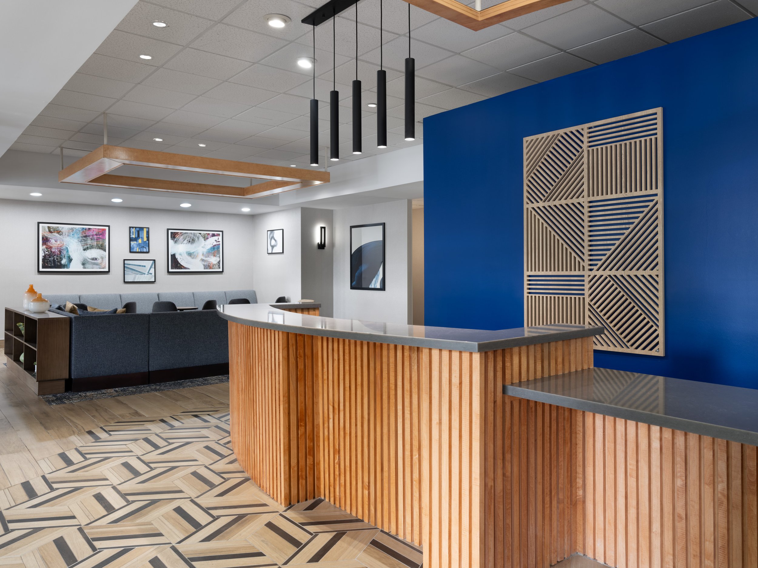 atlzm hyatt place alpharetta front desk 1.jpg