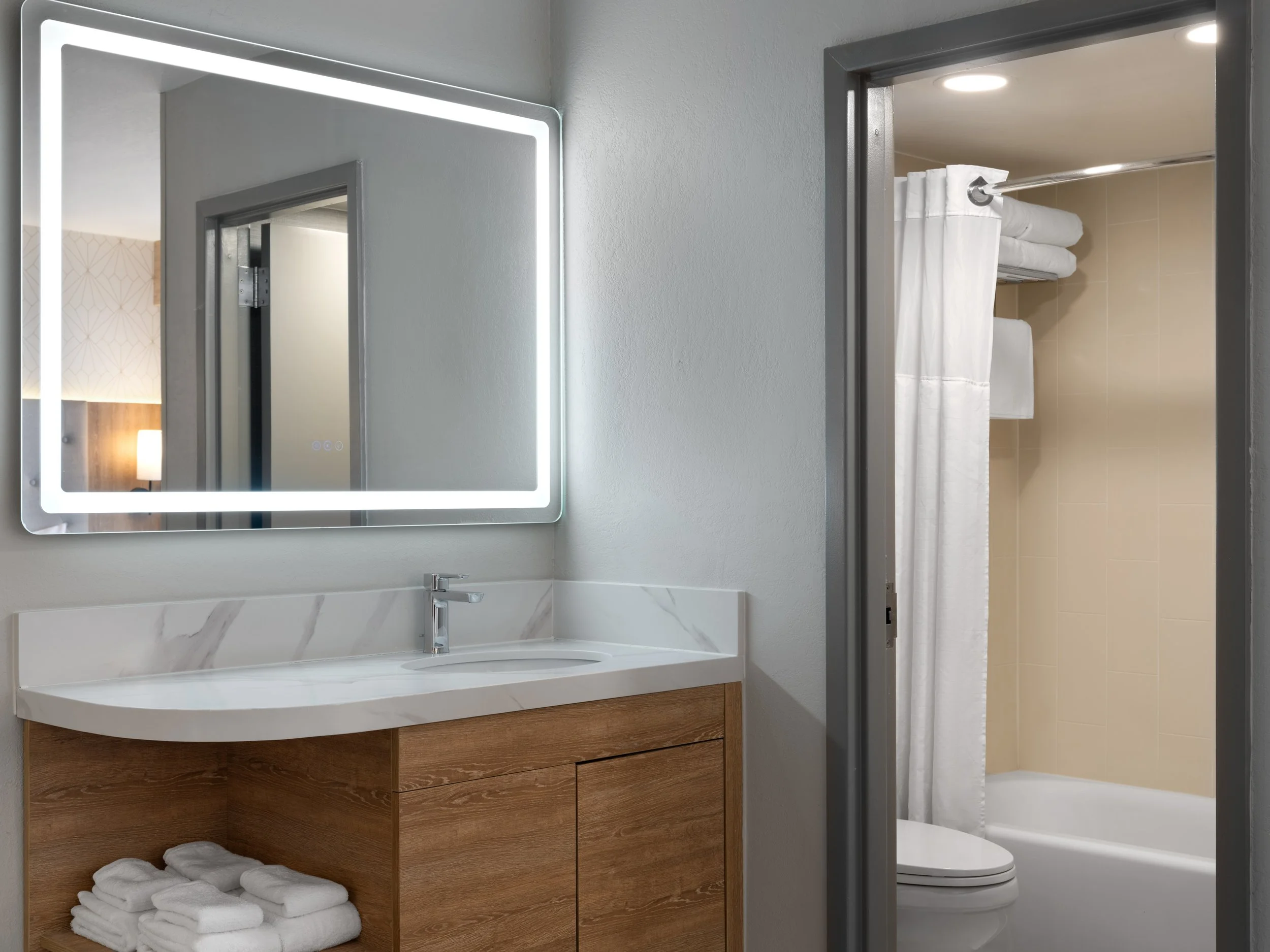 mkczm hyatt place rm608 ddbl 2.jpg