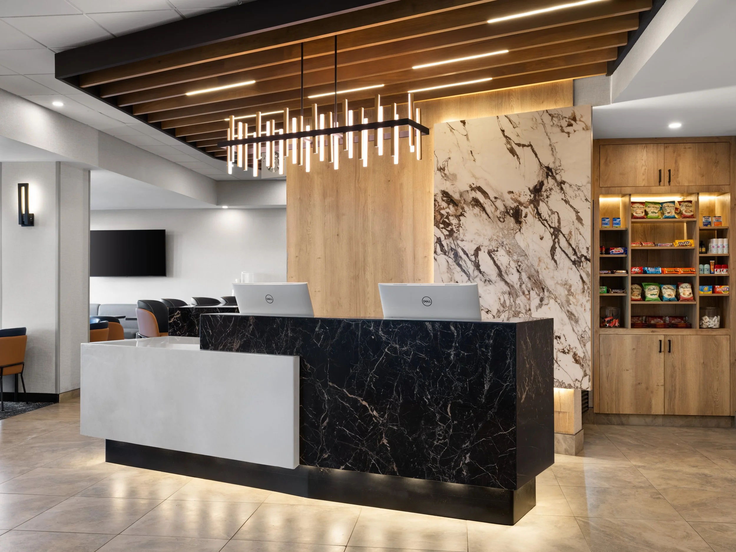 mkczm hyatt place front desk 2.jpg