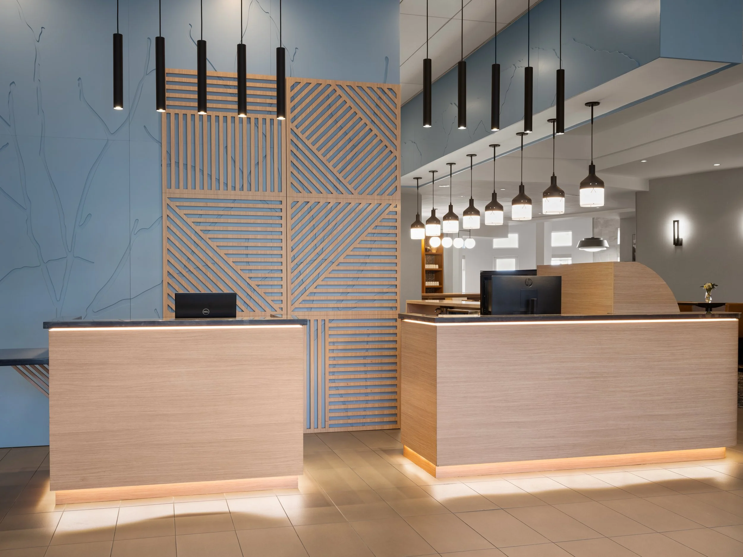 slczc hyatt place salt lake city front desk.jpg