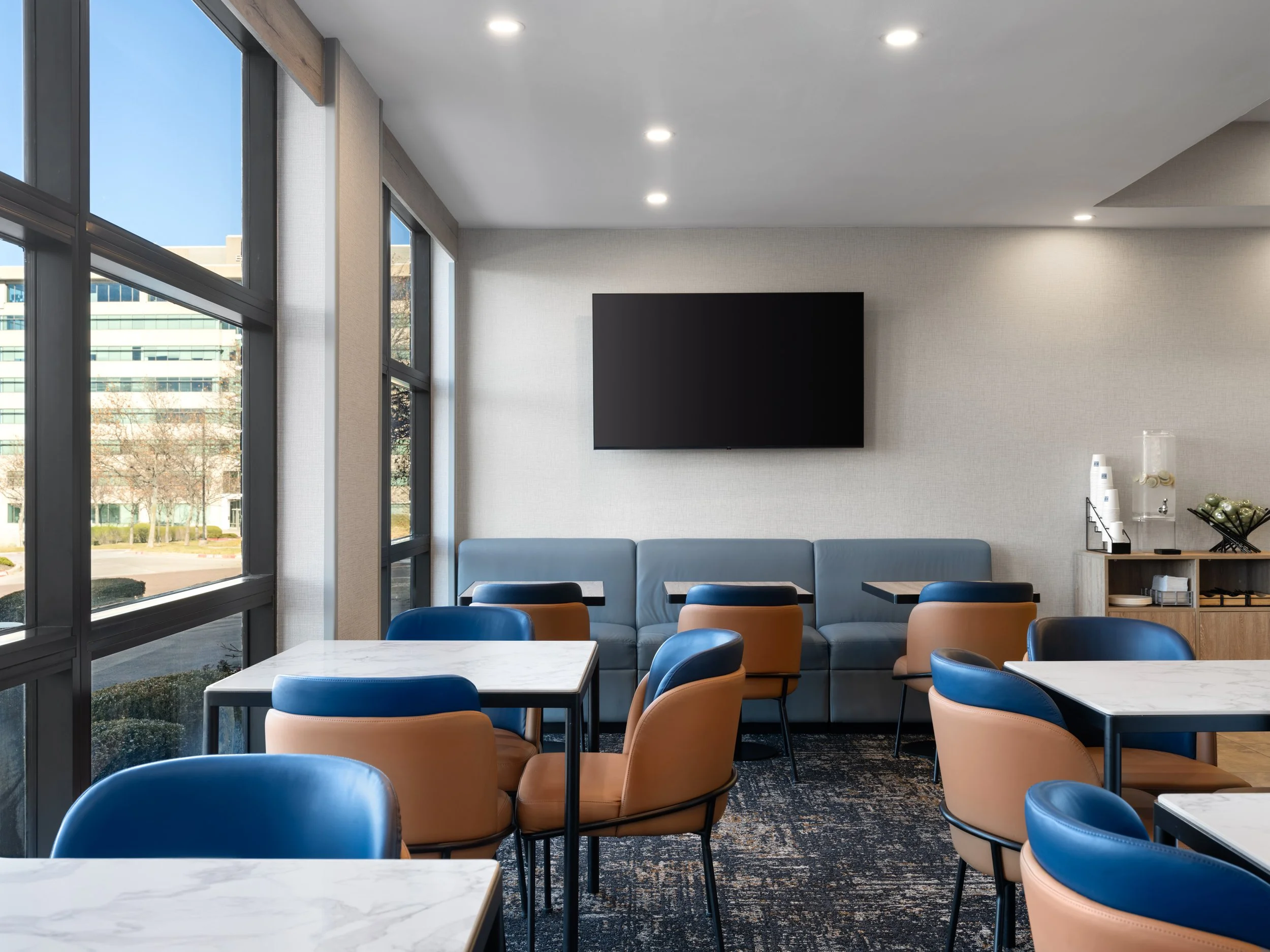mkczm hyatt place placery seating 1.jpg