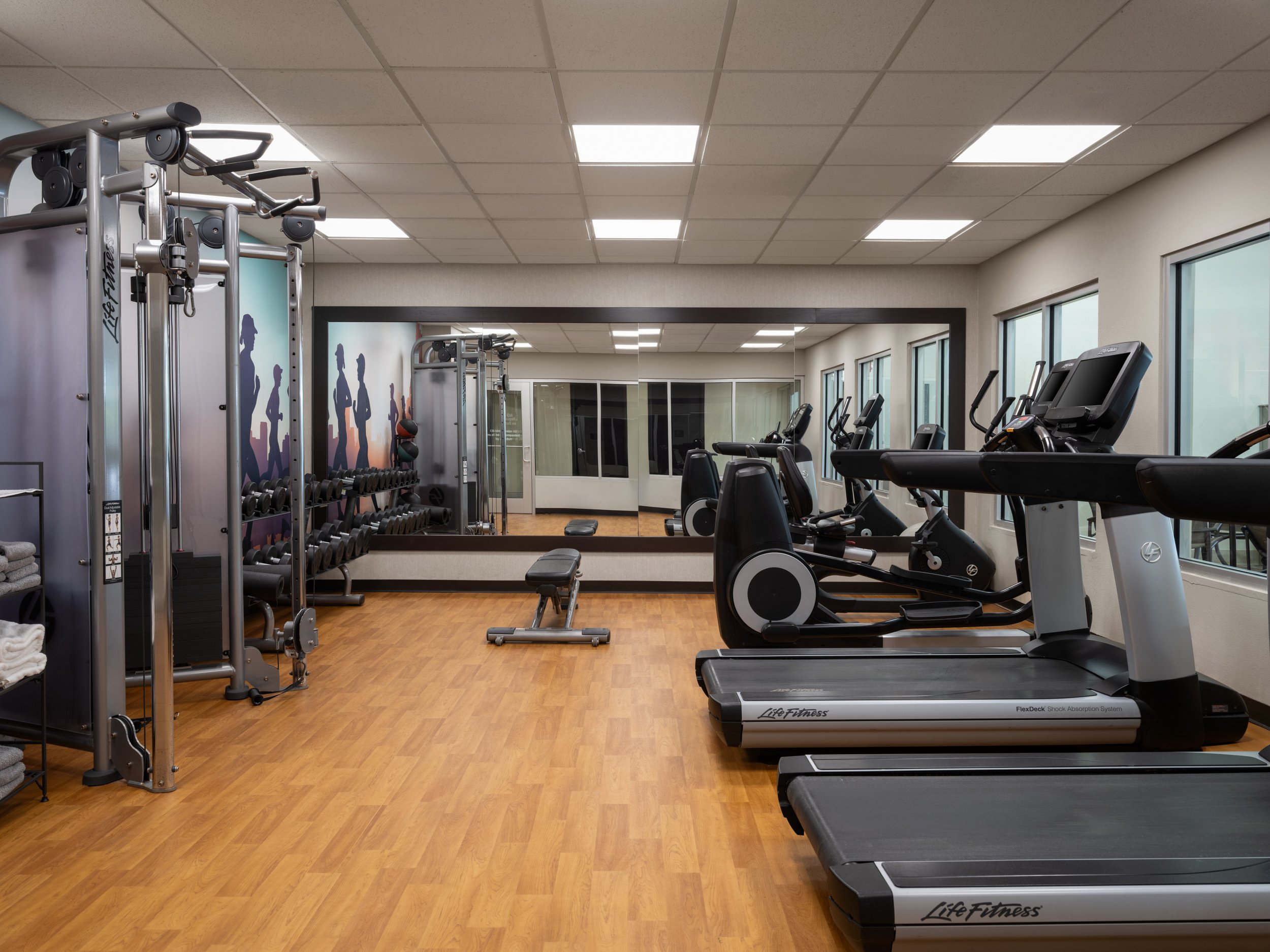 dsmzw hyatt place west des moines fitness center 2.jpg