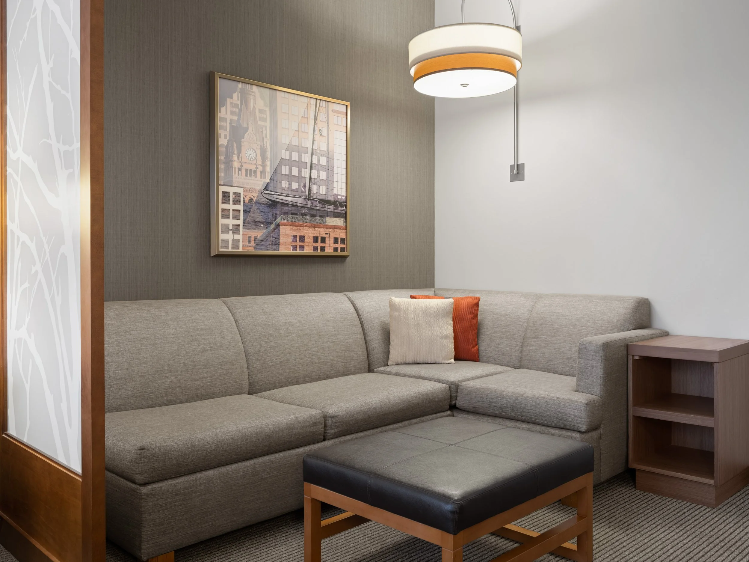 mkezd hyatt place milwaukee rm618 quen 4.jpg