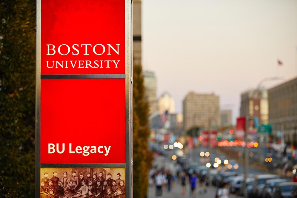 boston-university-sign-995x664-16-10417-CAMPUSSTOCK-274.jpg