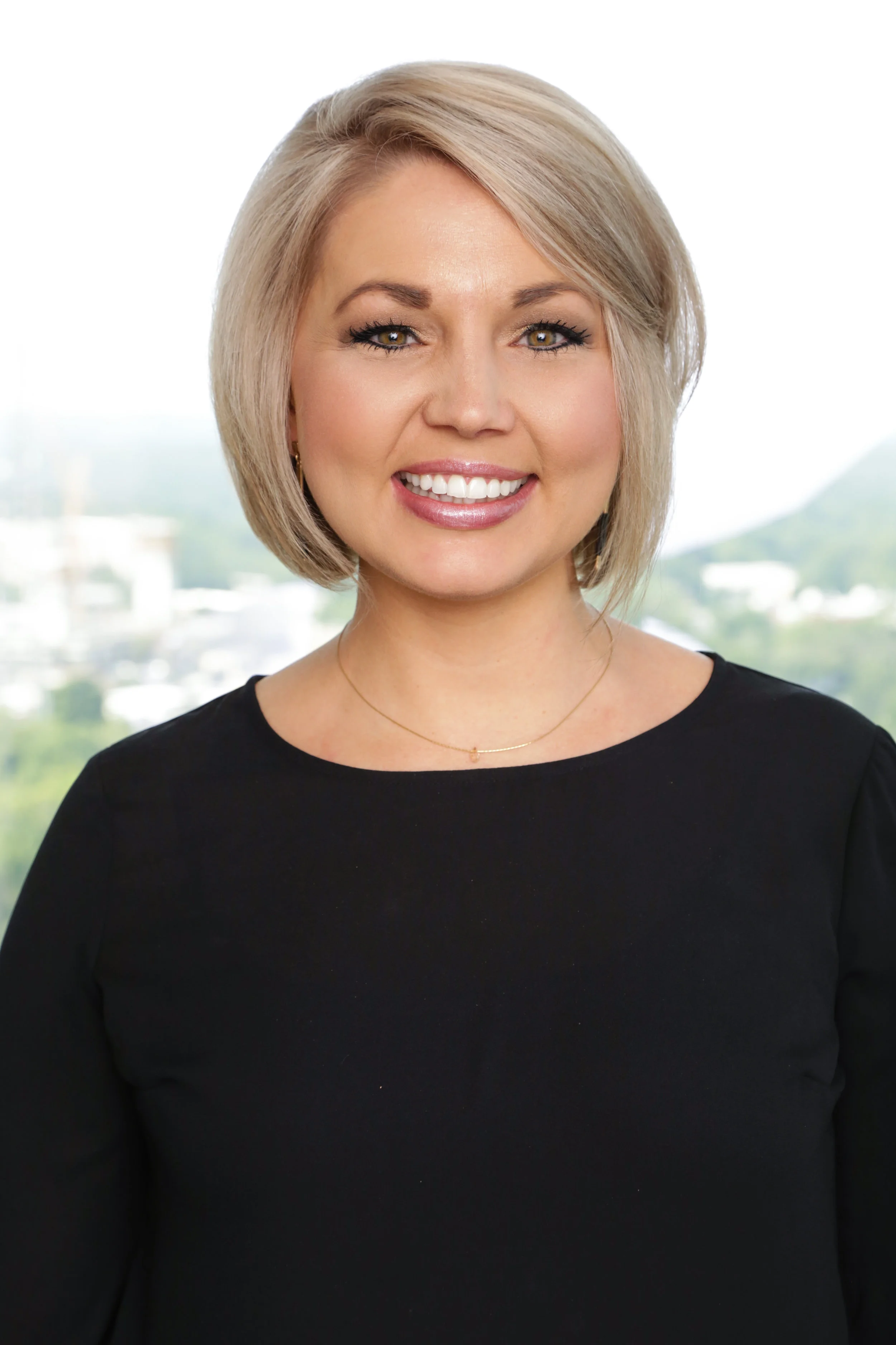 1 LAURA PEABODY.jpg