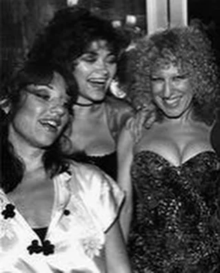 Bette Midler and the Harlettes