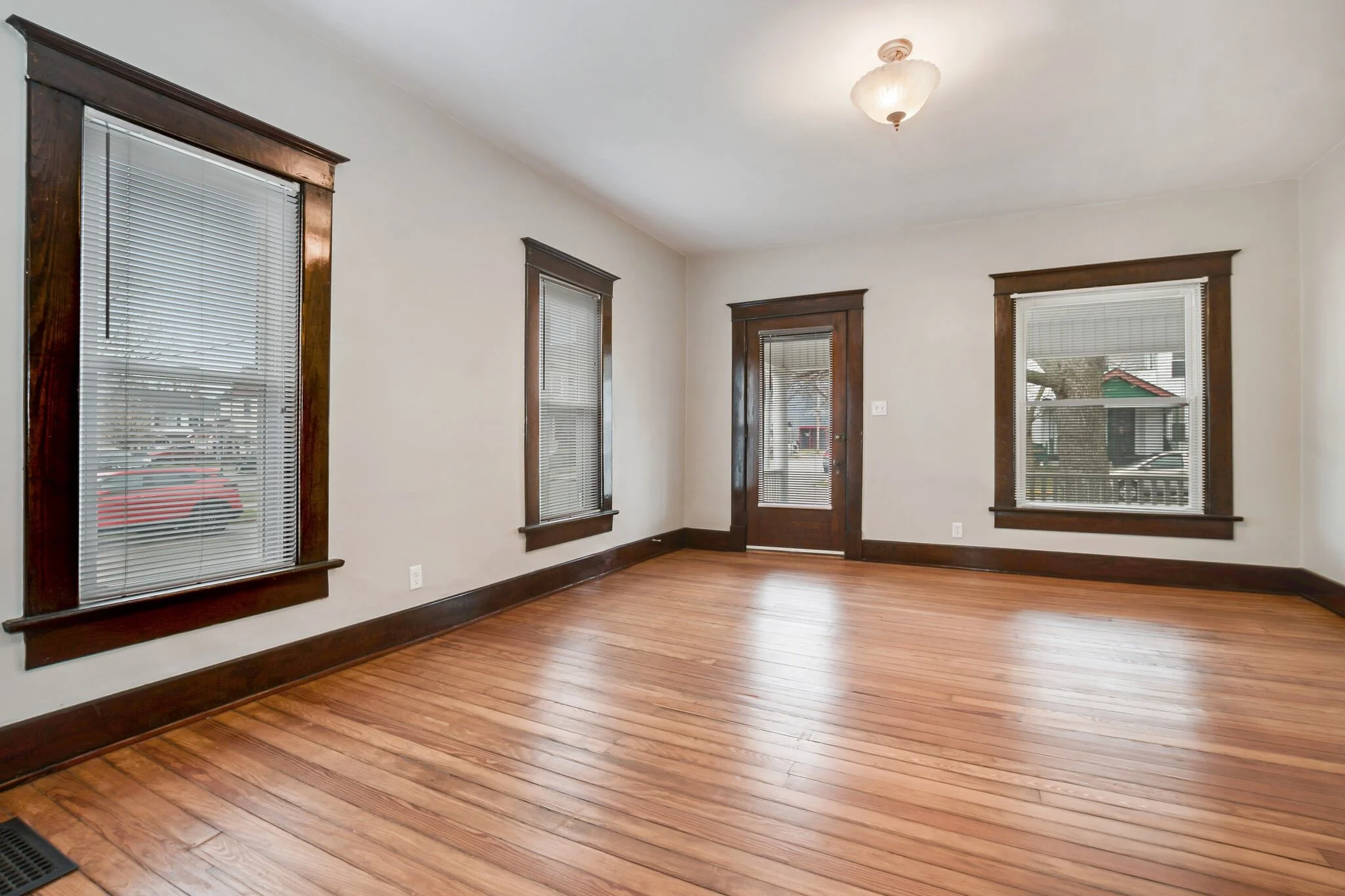 21-23 E Water St Unit 23