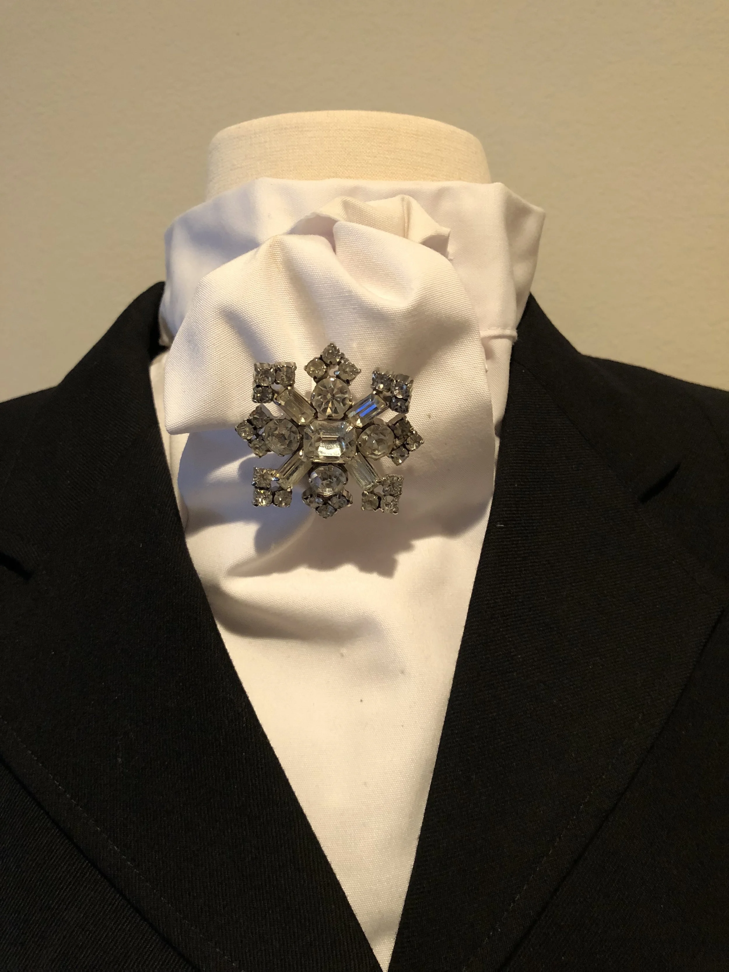 _10 Vintage Signed La Rel Rhinestone Stock pin on tie.jpg