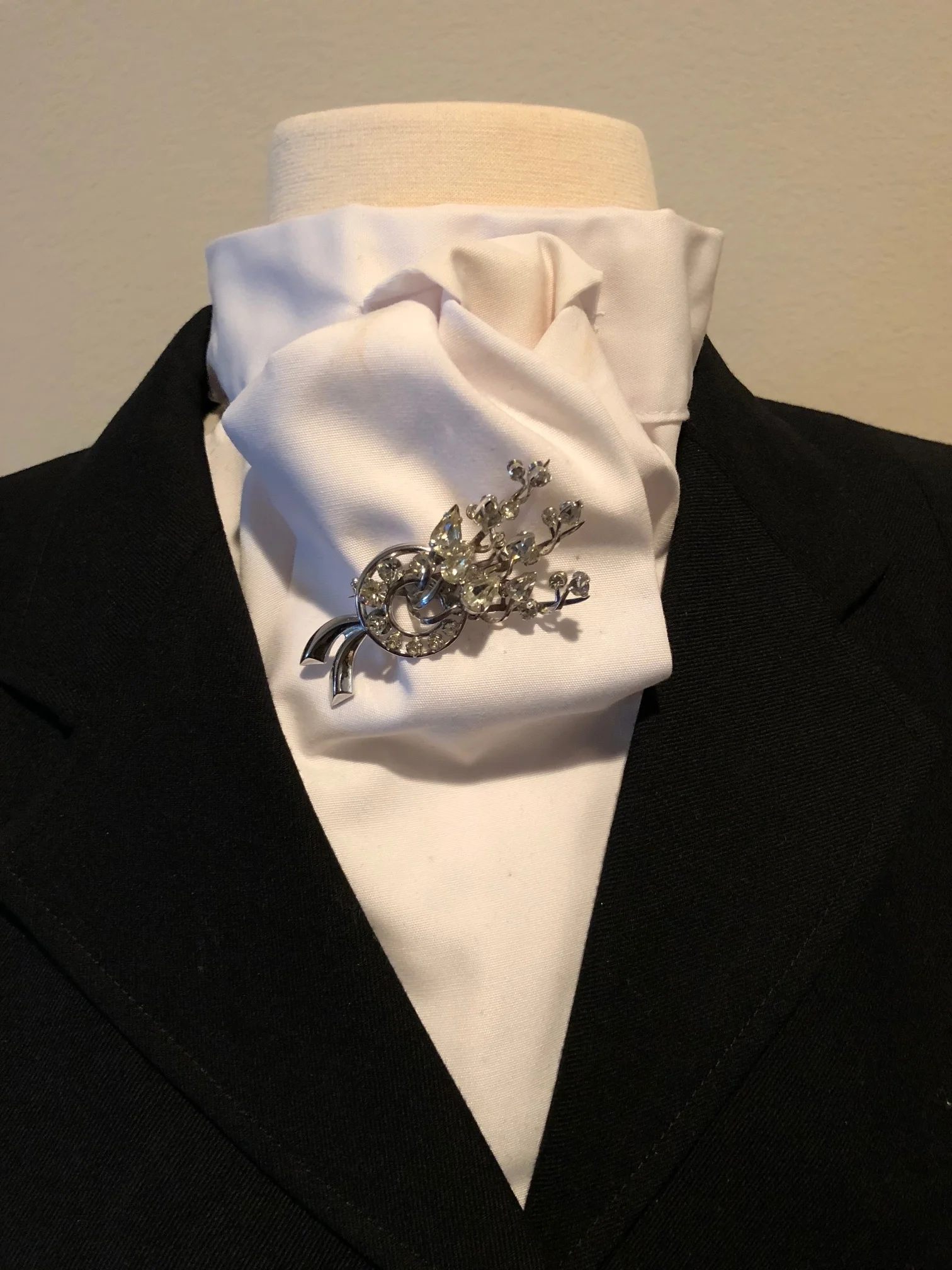 6 Clear Rhinestone Flower.jpg