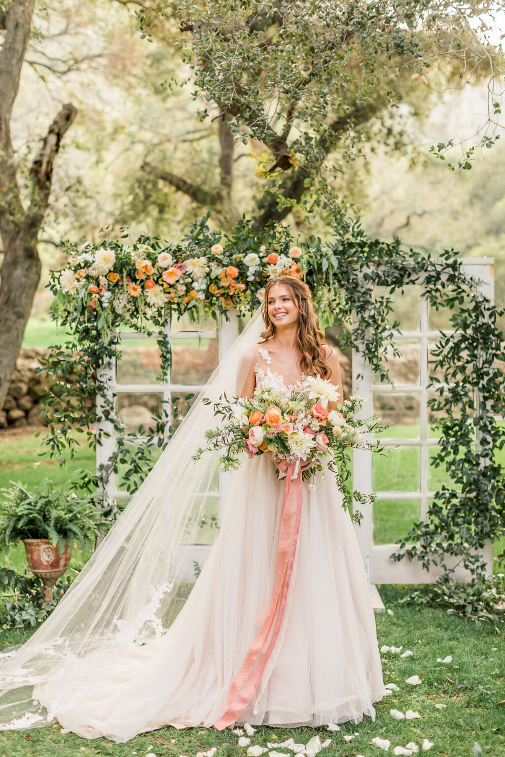 Romantic Spring Wedding Inspo