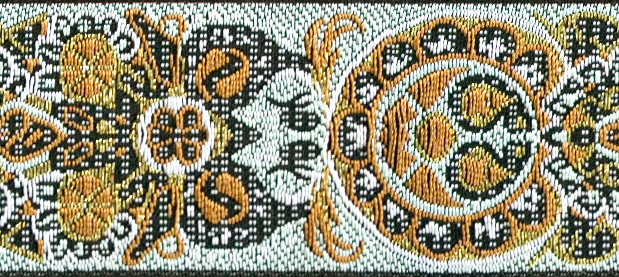Gold Green Edge.jpg