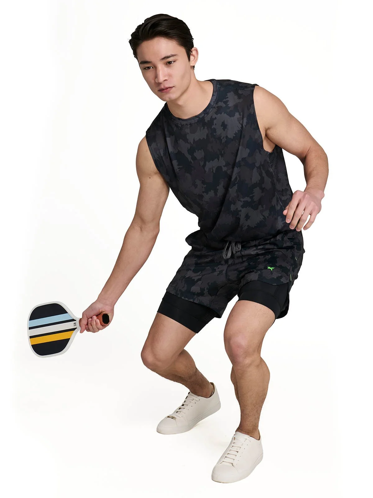 COS6SSH100-001_BLACK_P11_FRONT_FULL_BODY1.jpg