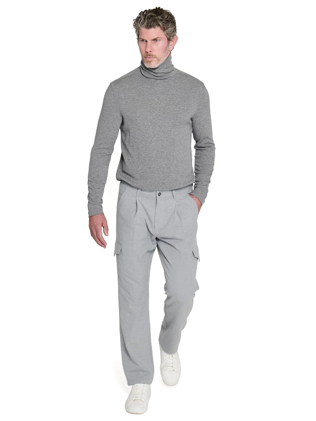 WRK26FSK300-020_GREY_P09_FRONT_FULL_BODY4.jpg