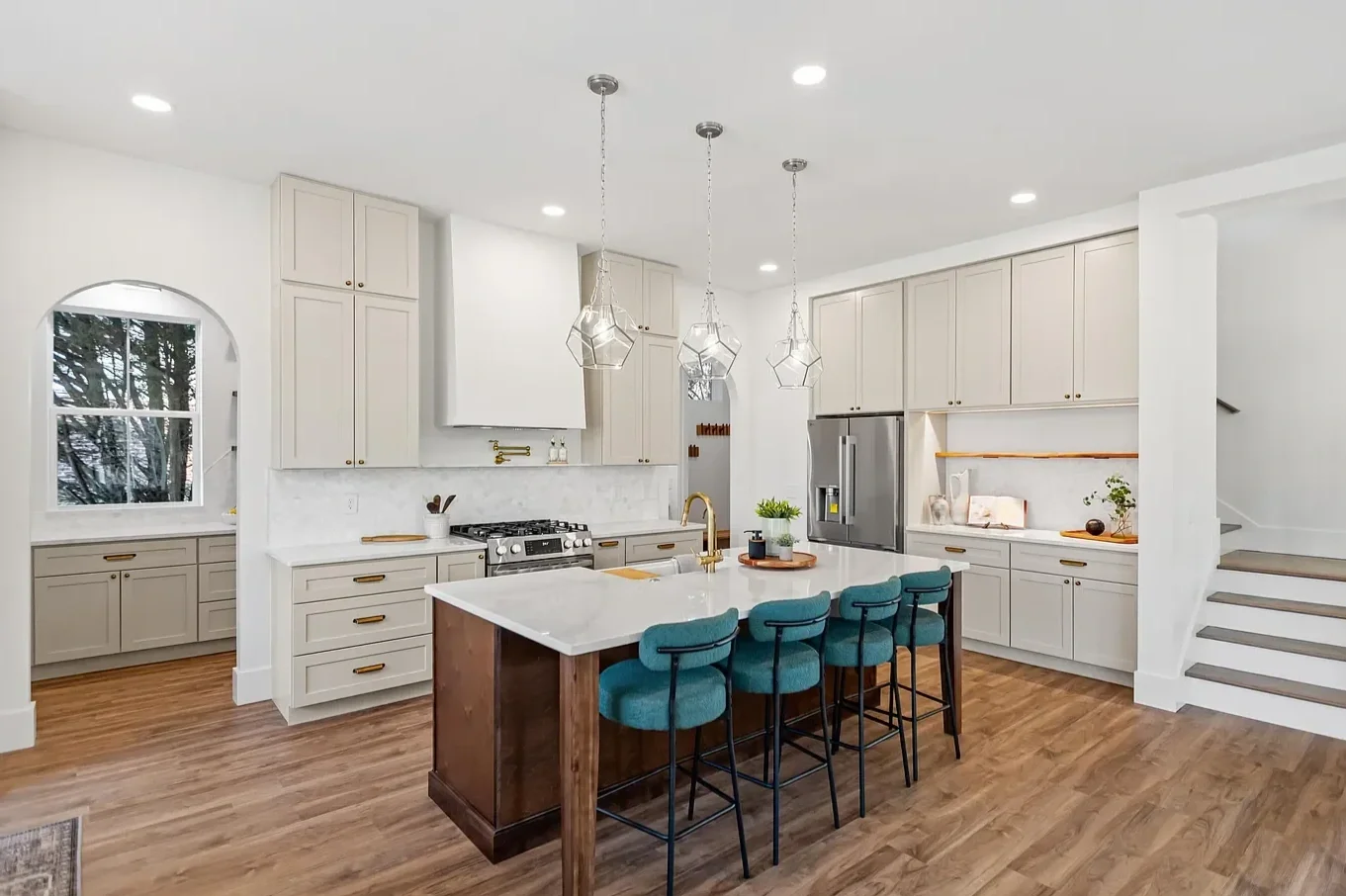Classic Cream Cabinets Old City Kitchens