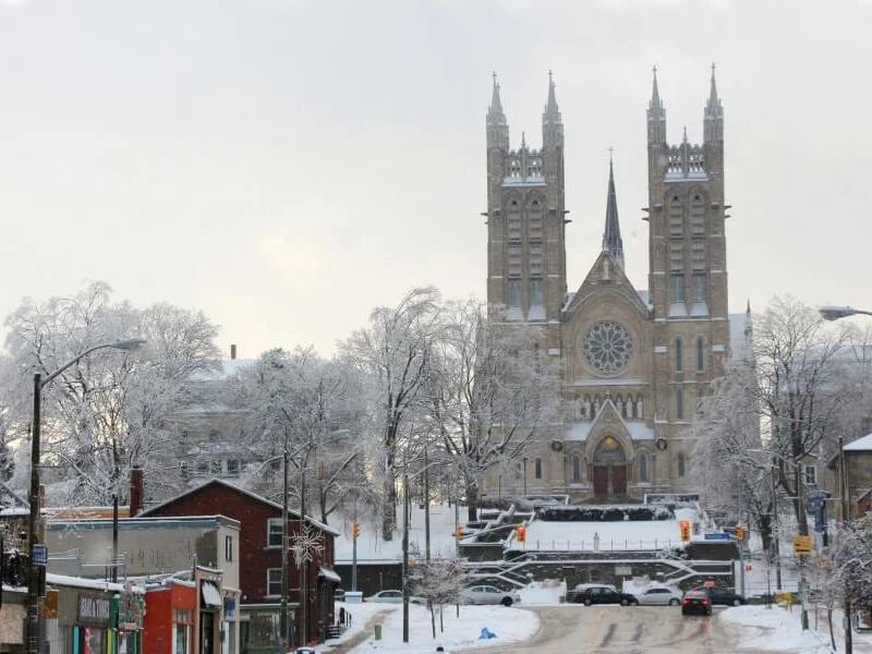 Guelph_church-1_800x600.jpg