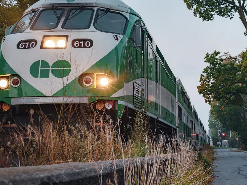 Guelph_GO-train_800x600.jpg