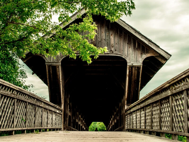 Guelph_covered-bridge_800x600.jpg