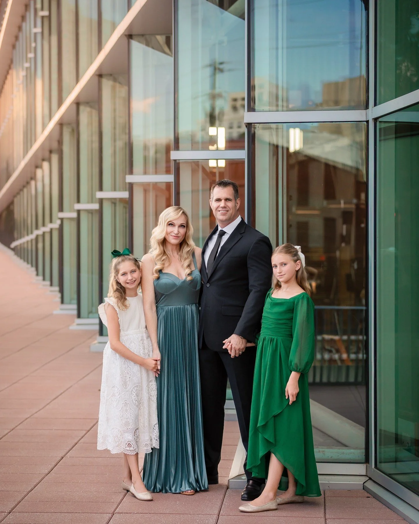 There&rsquo;s something extraordinary about the simplicity of timeless portraiture.

The symmetry, contrast and shades of green, each frame composed with intention.

This is what it looks like when classic style meets modern vision.